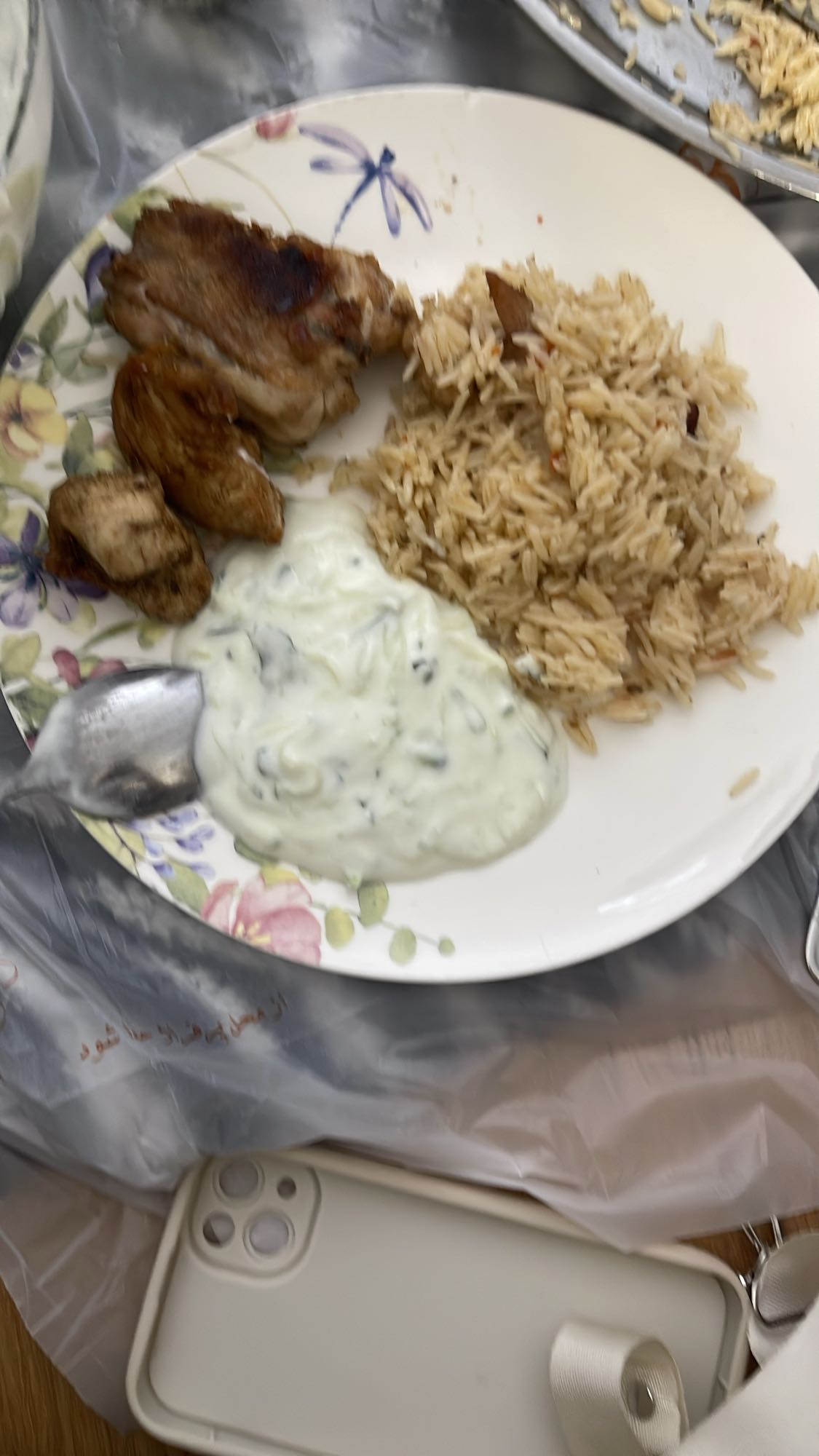 دجاج مع أرز ولبن