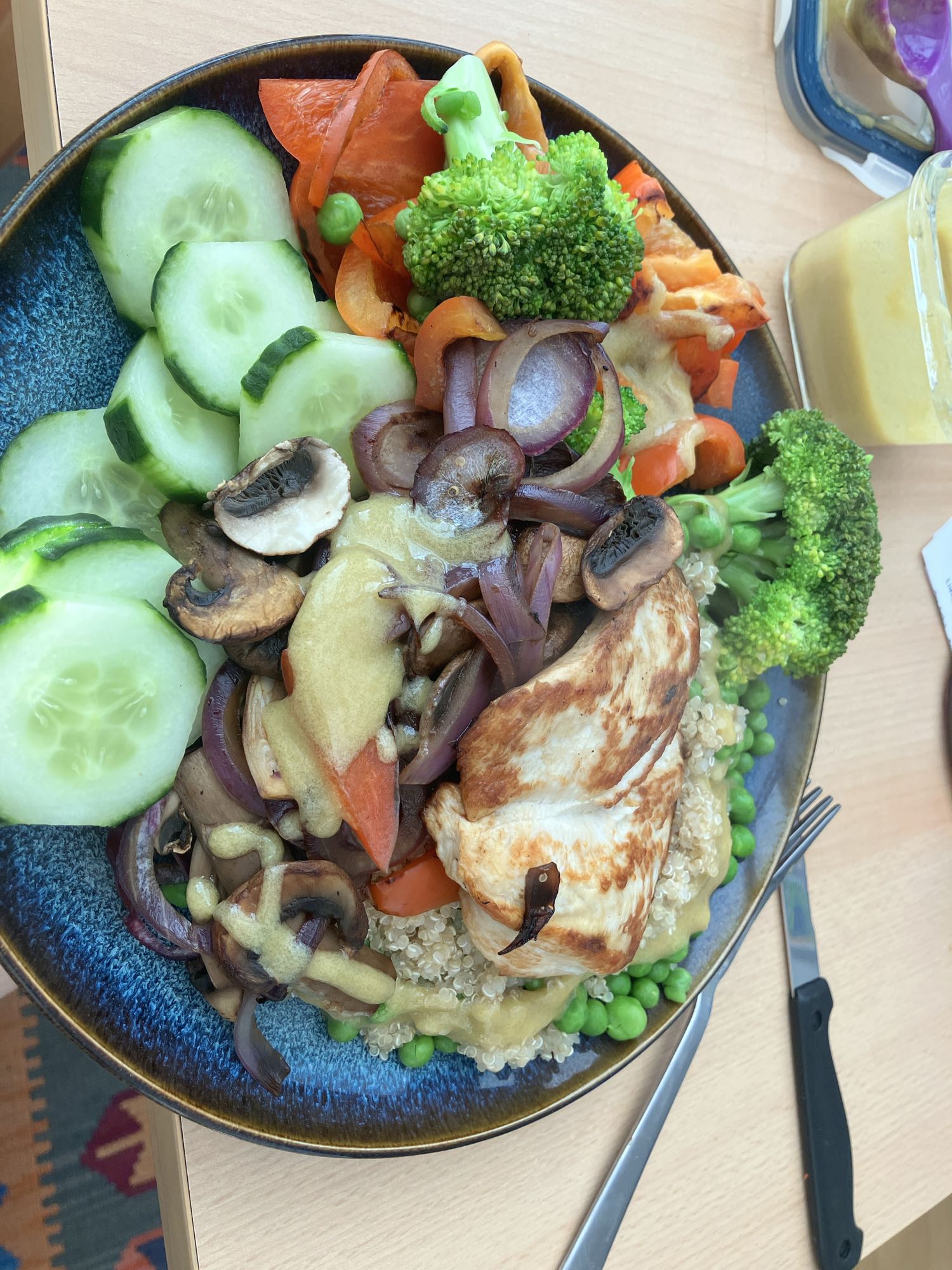 Prato saudável com frango