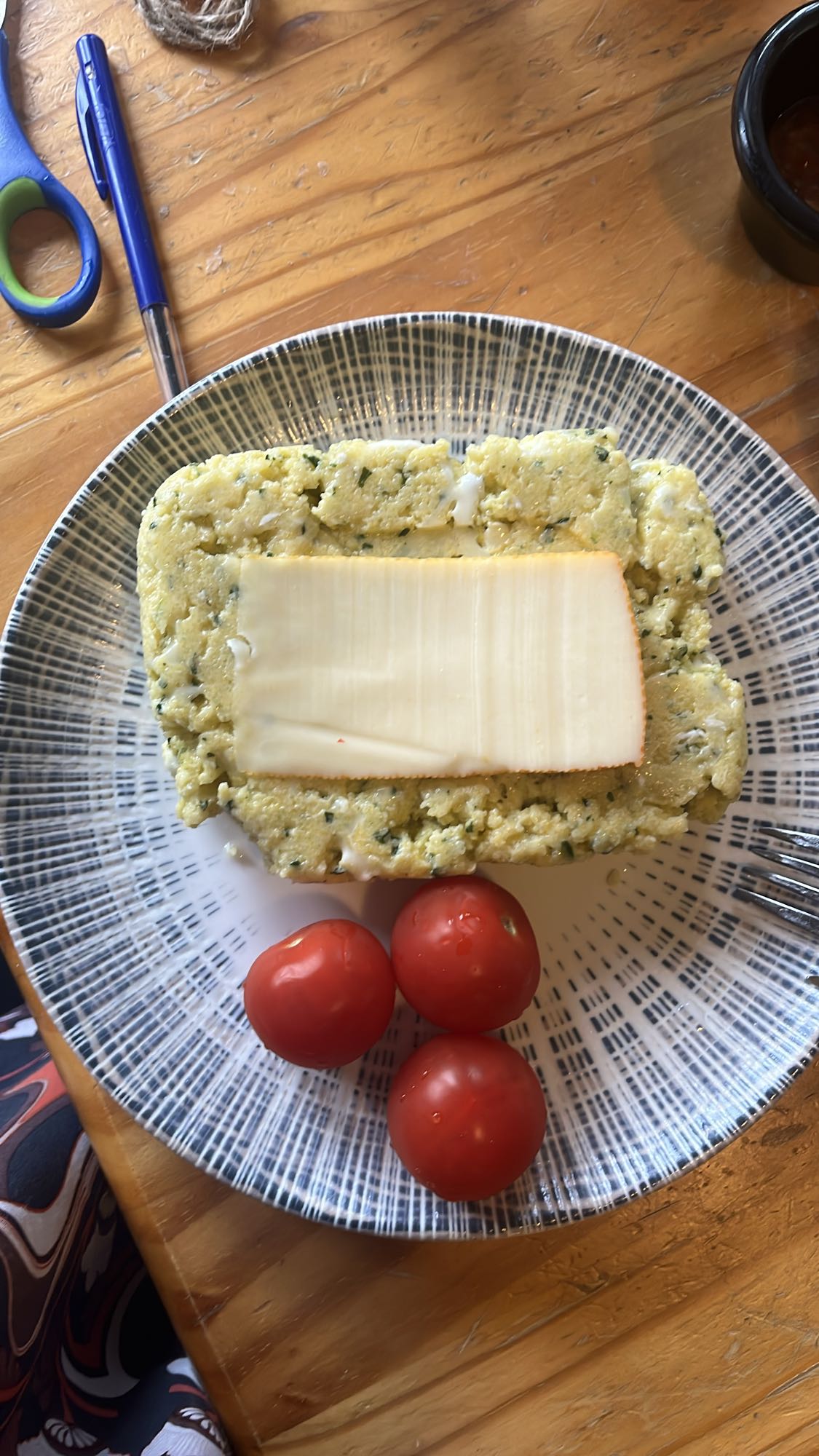 Polenta au fromage et tomates