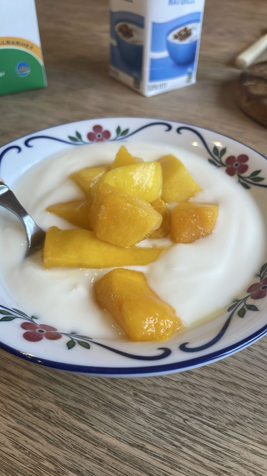 Yoghurt med persika