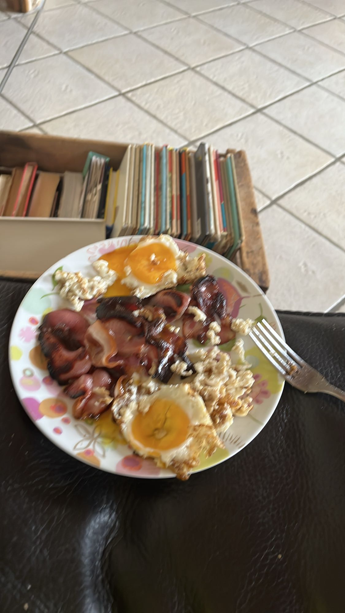 Oeufs et bacon frits