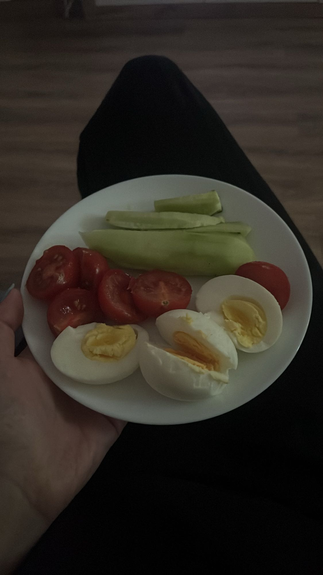 Mic dejun ouă și legume