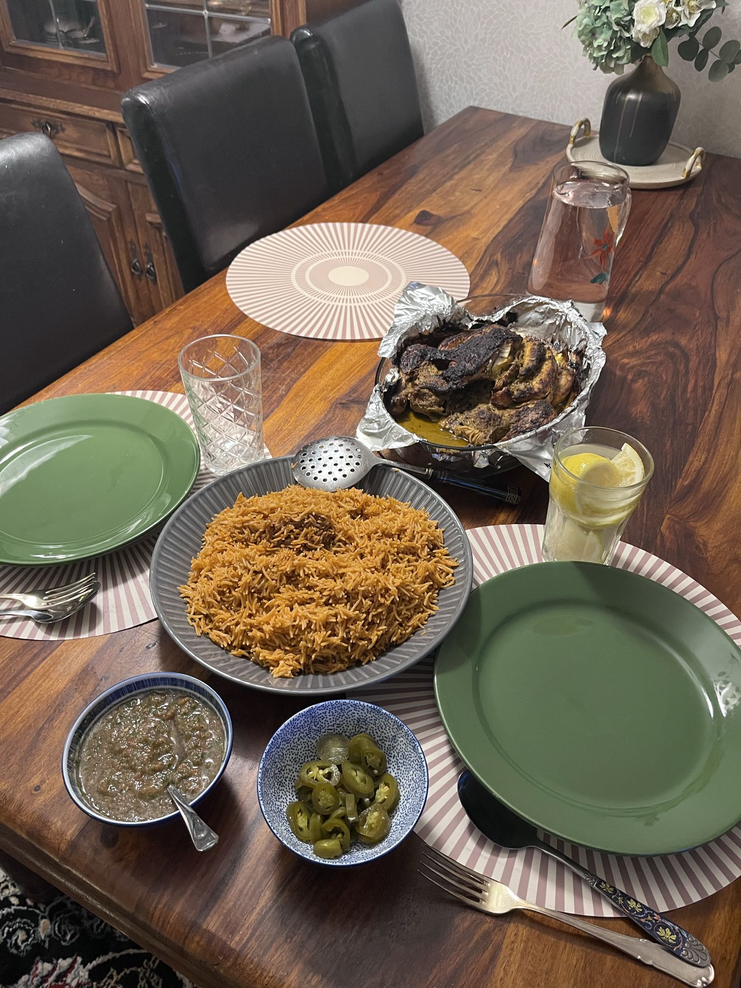 Kyckling med ris och sås