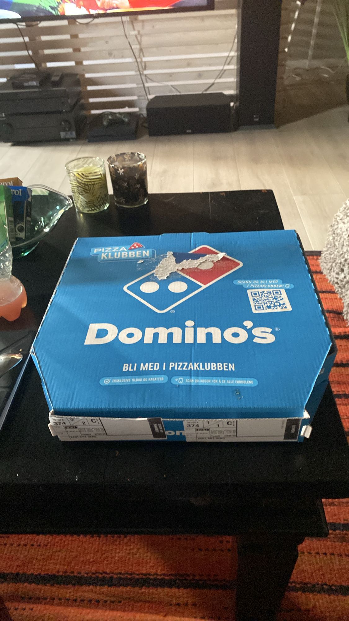 Domino’s medium pizza