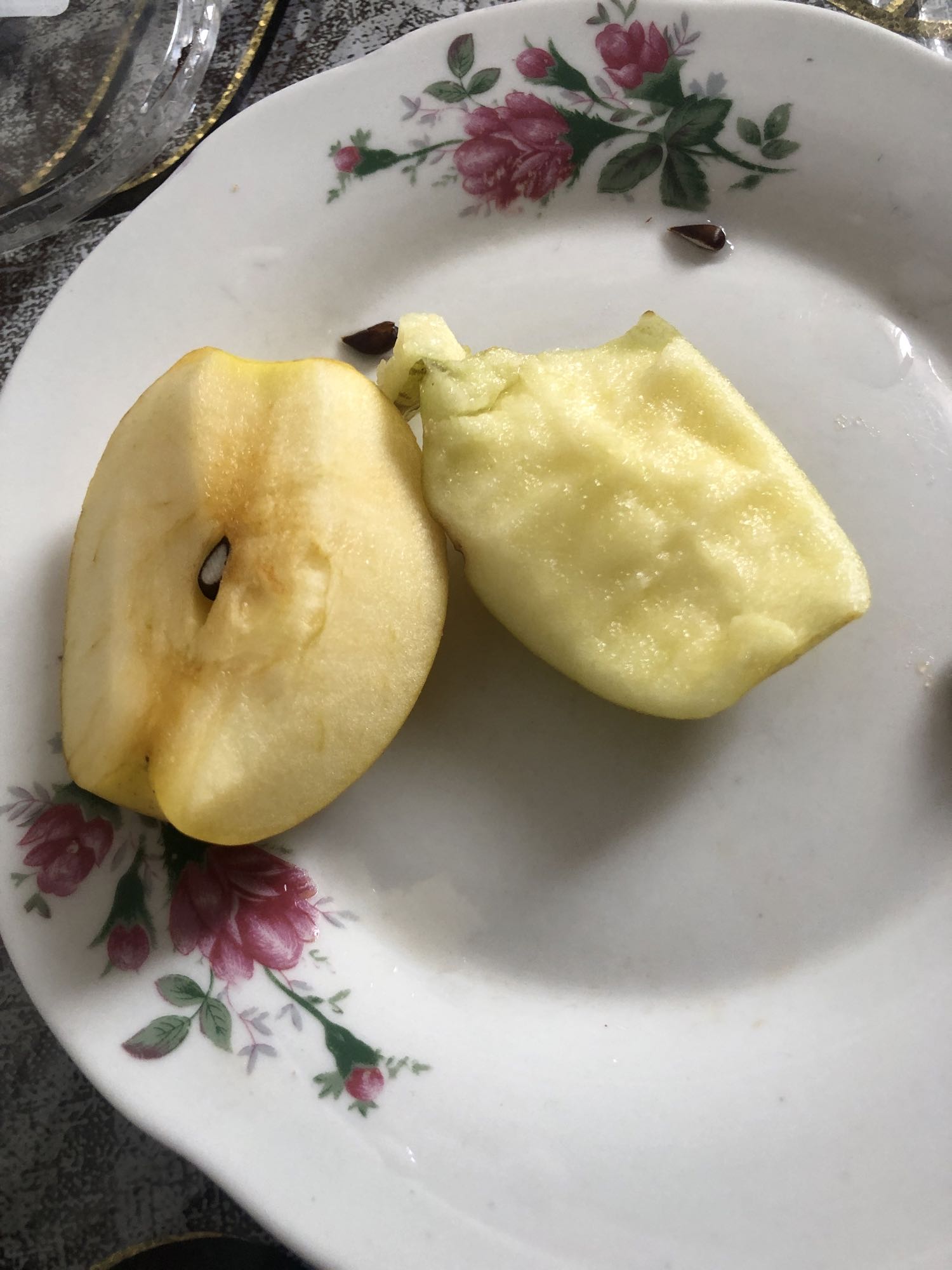 половинка яблока