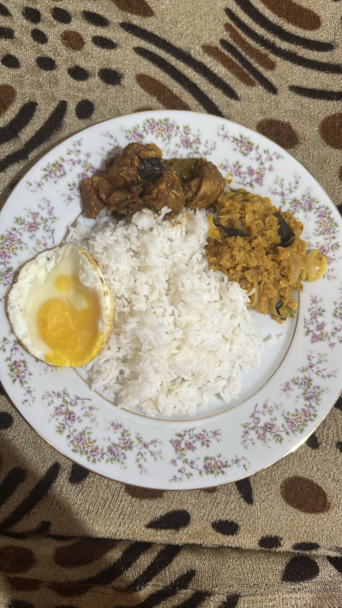 Rice with egg and curry