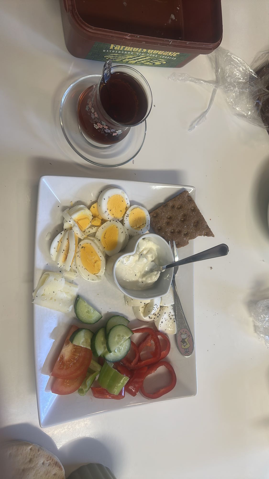 Frukosttallrik med ägg