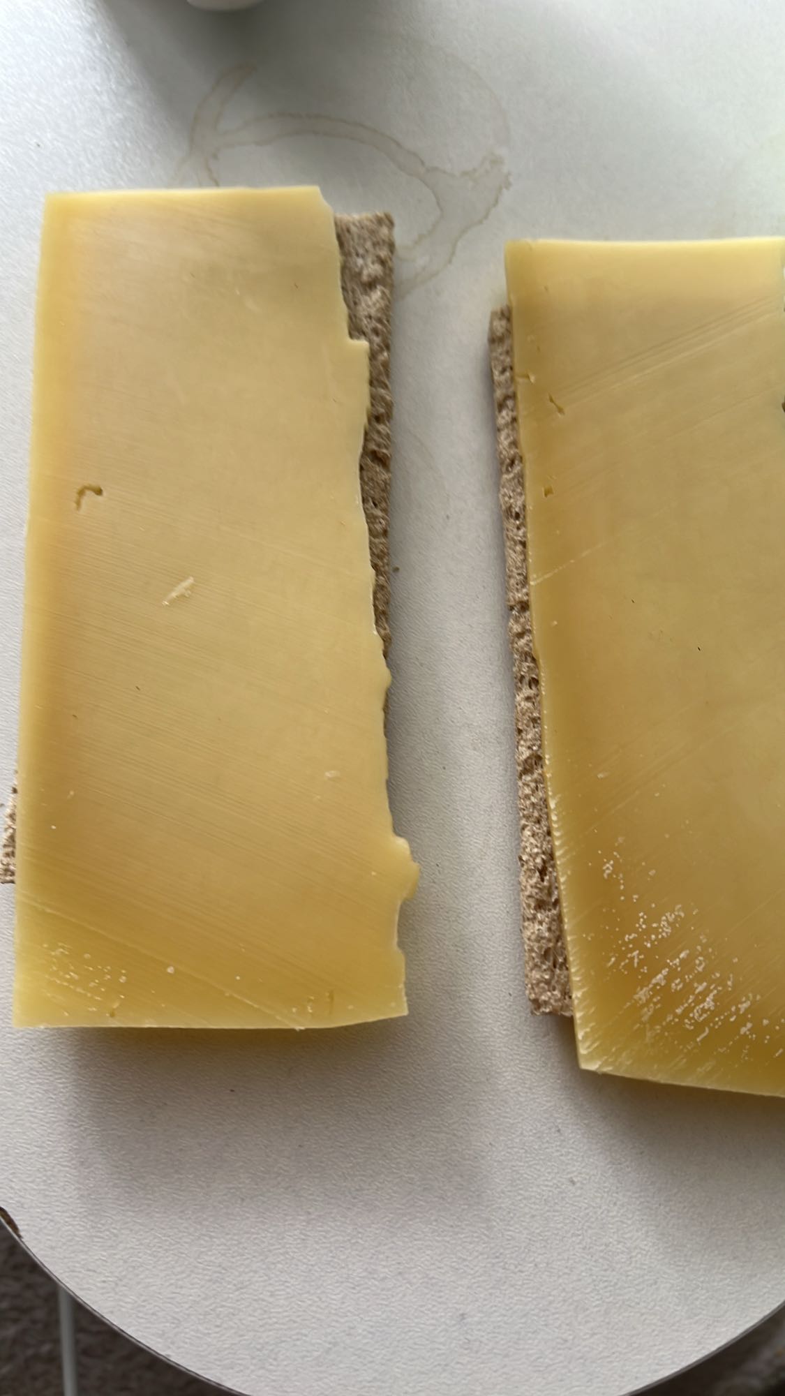 Kaas op knäckebröd