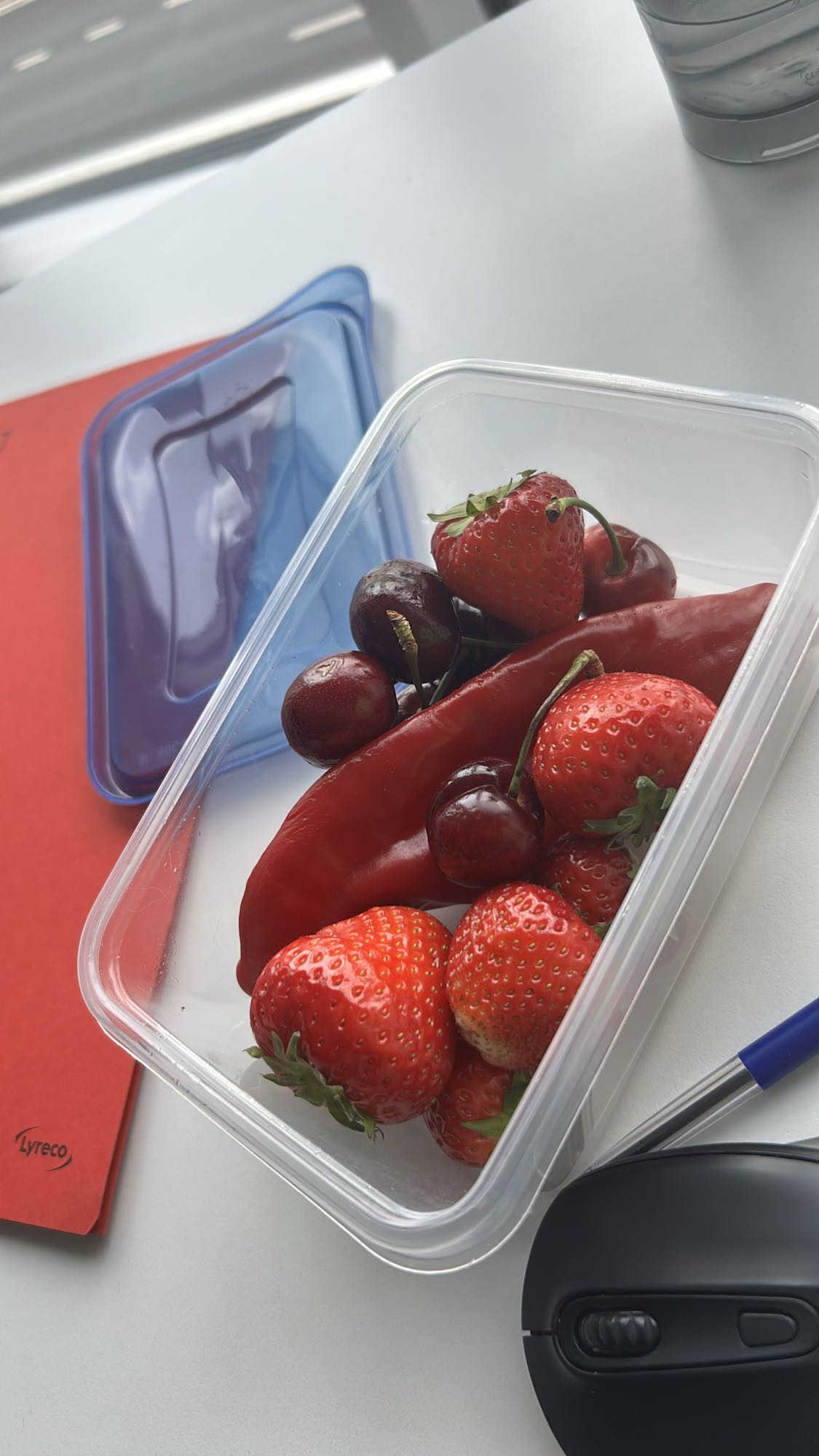 Aardbei kers paprika snack