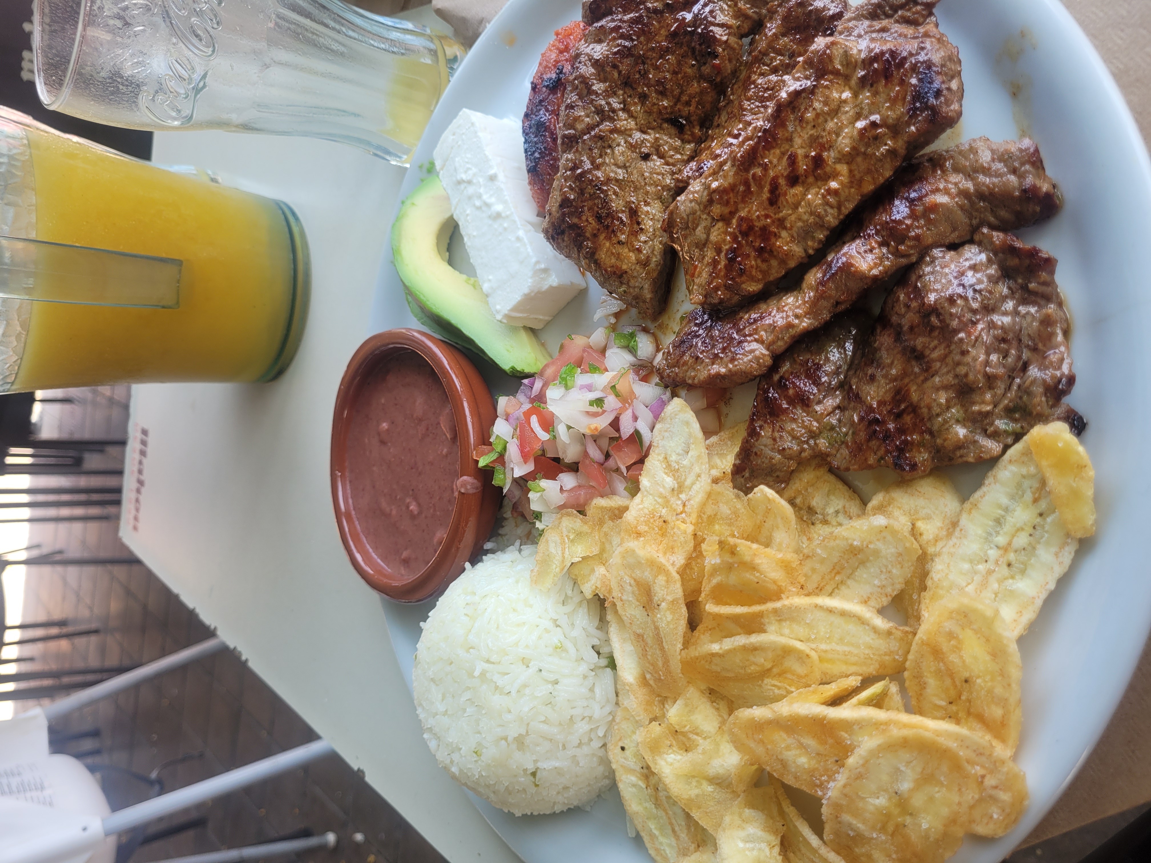 Plato típico con carne