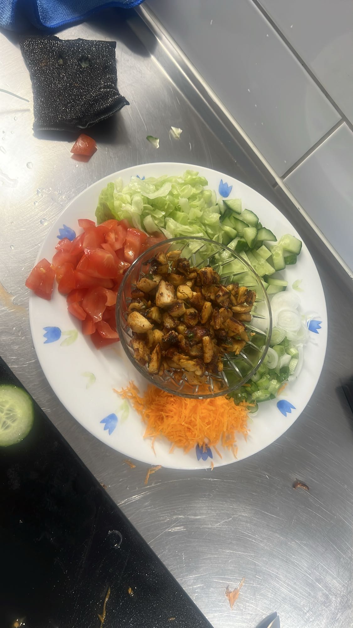 Kycklingsallad tallrik