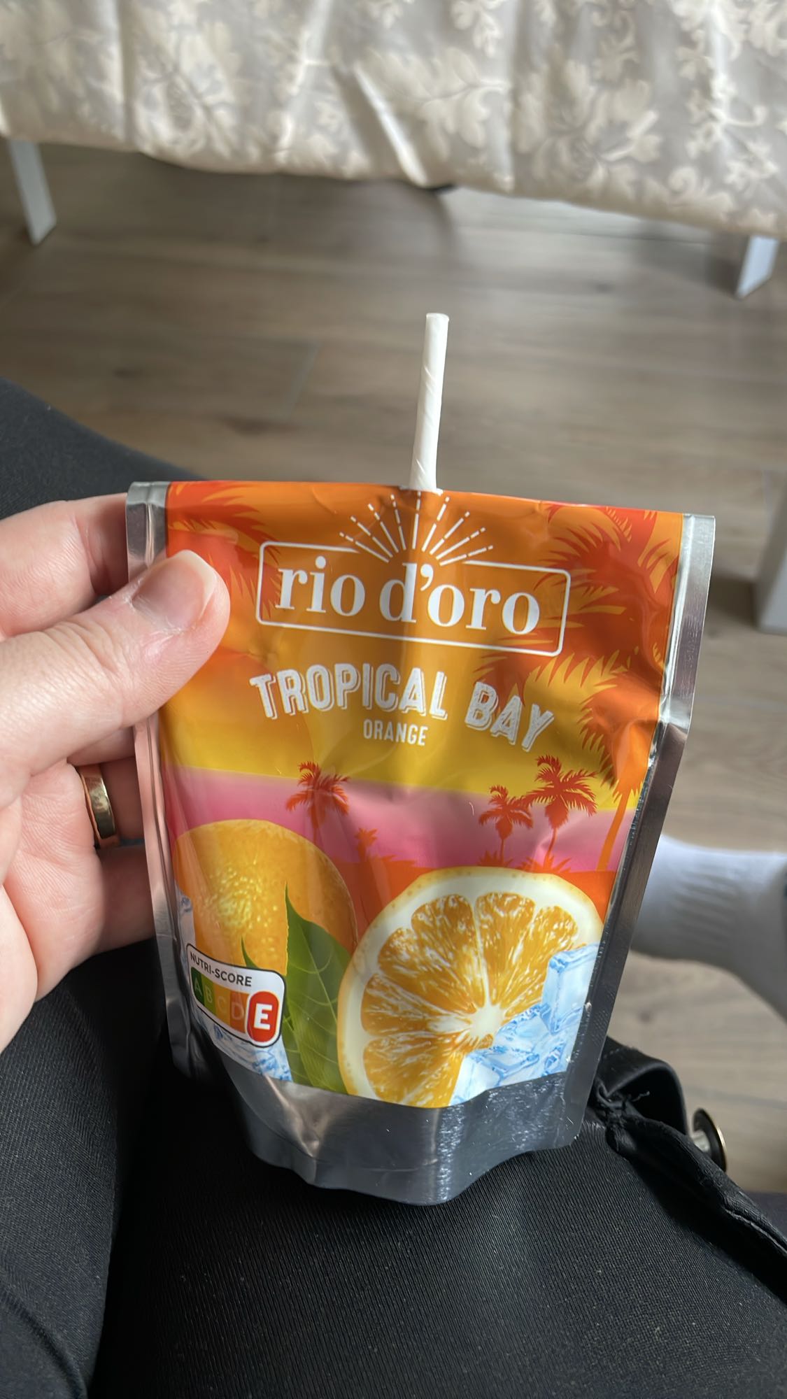 Tropischer Orangensaft