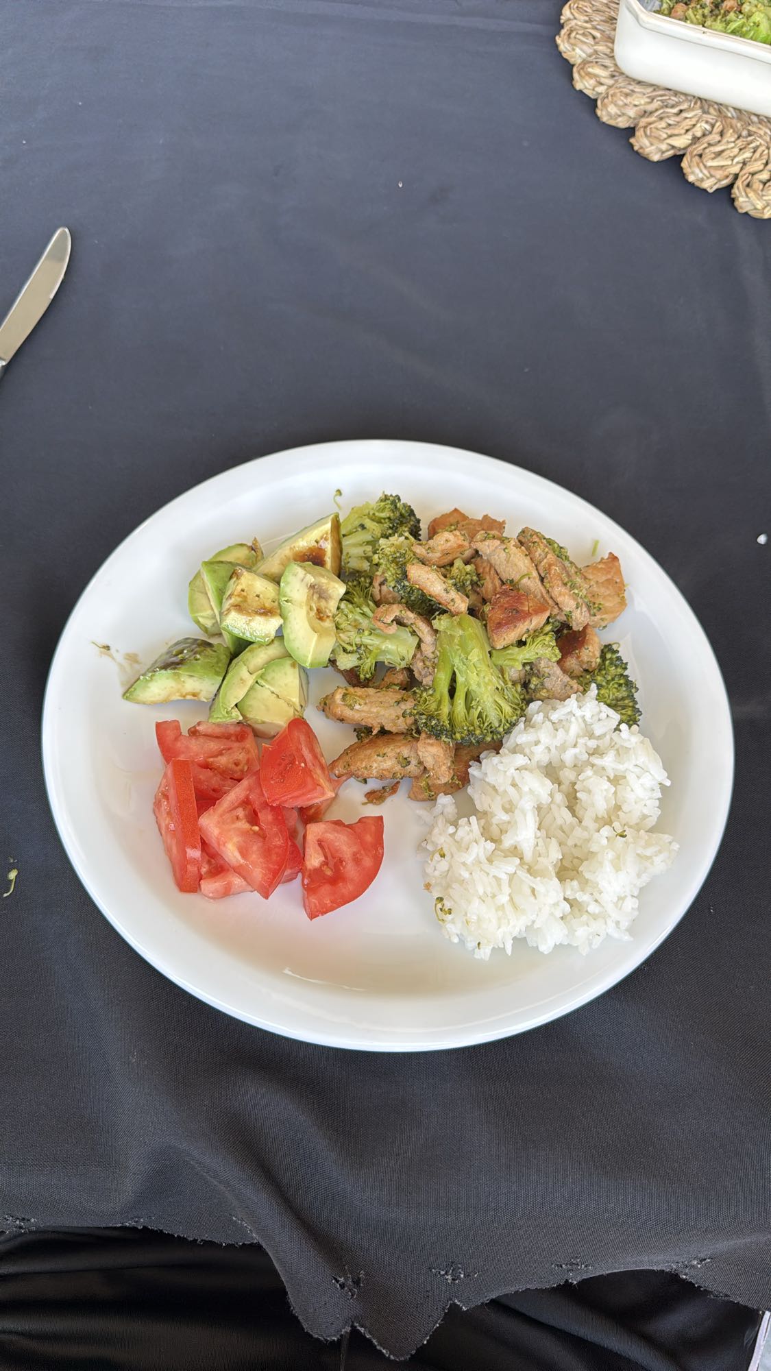 Pollo con arroz y verduras