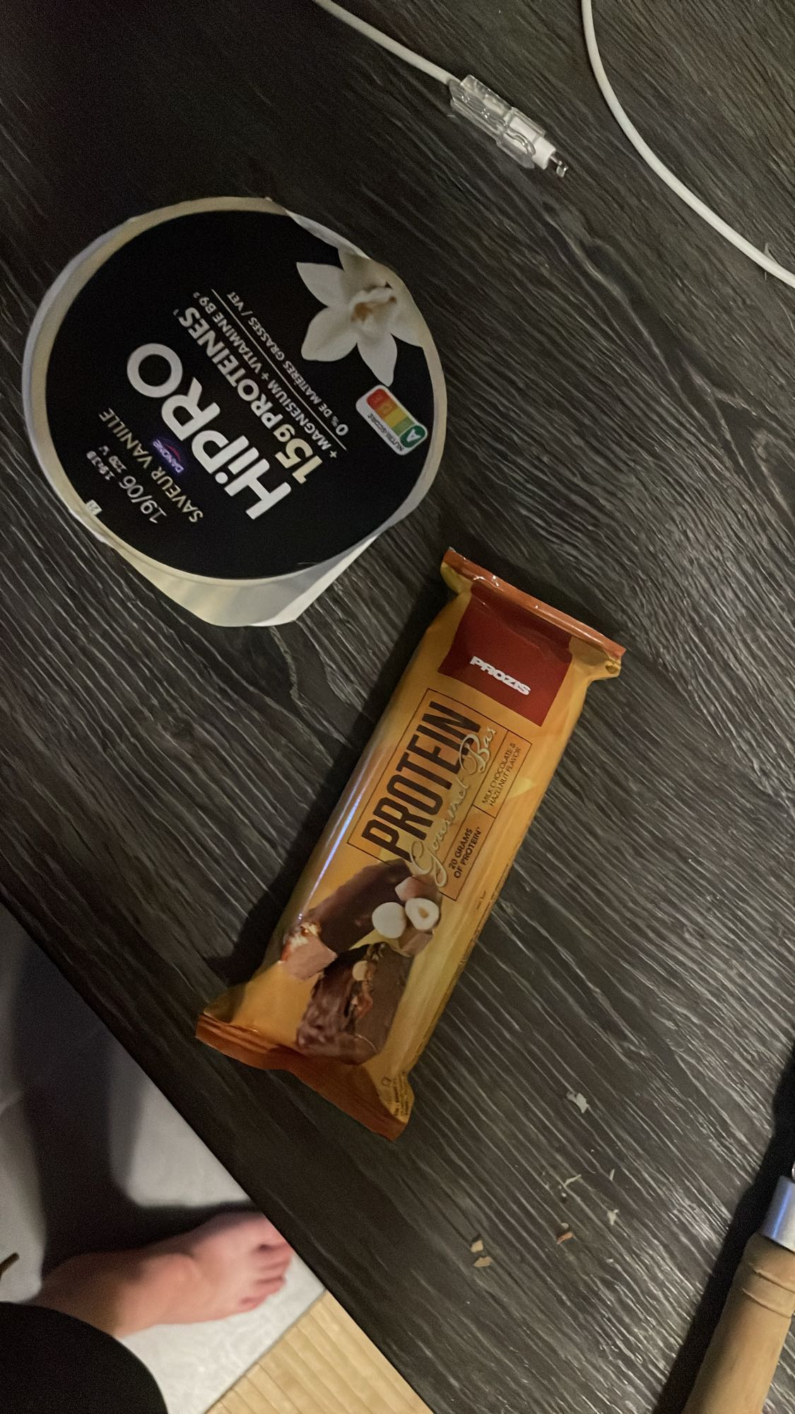 Barre protéinée et yaourt