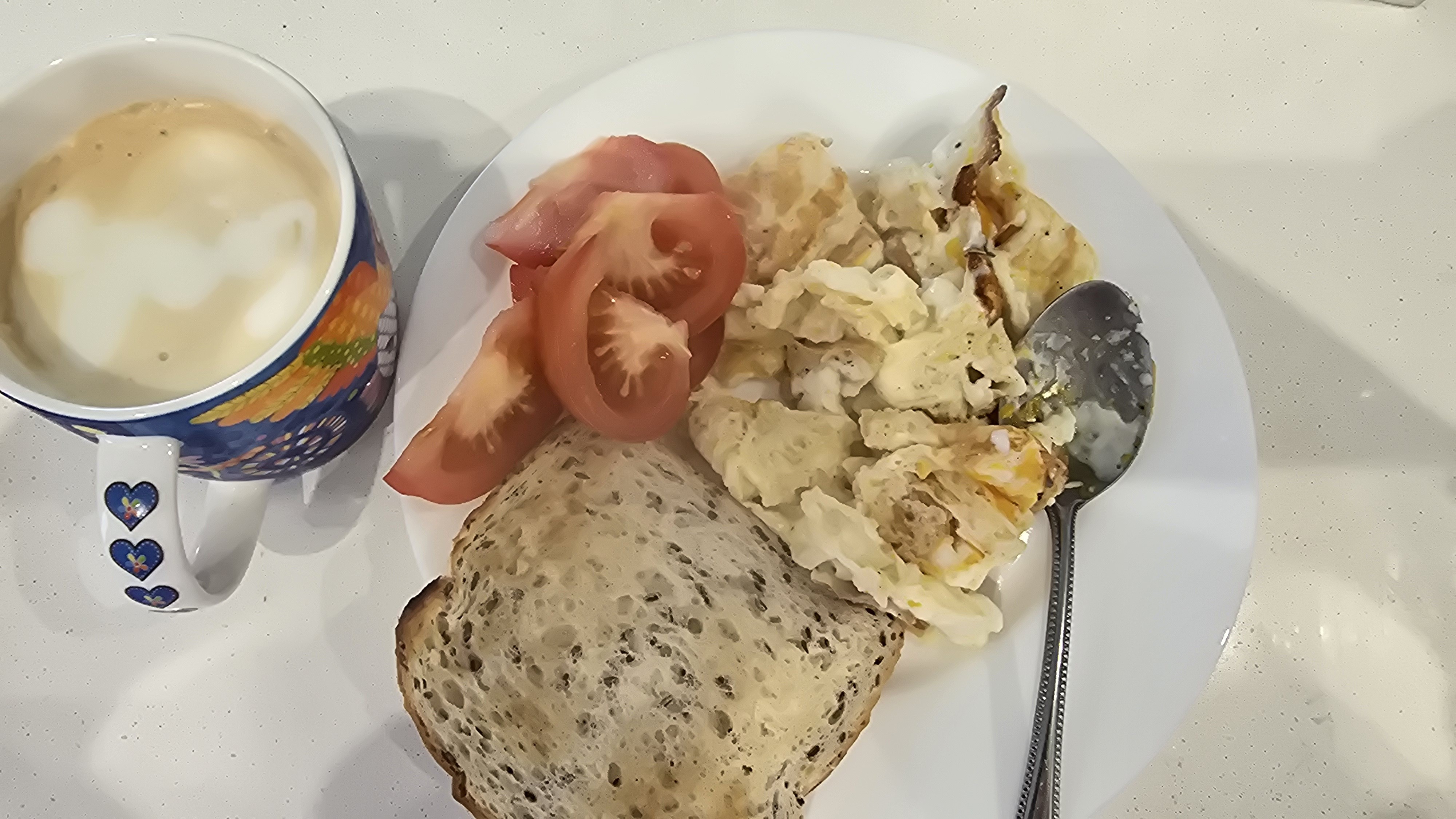 Egg toast with tomato