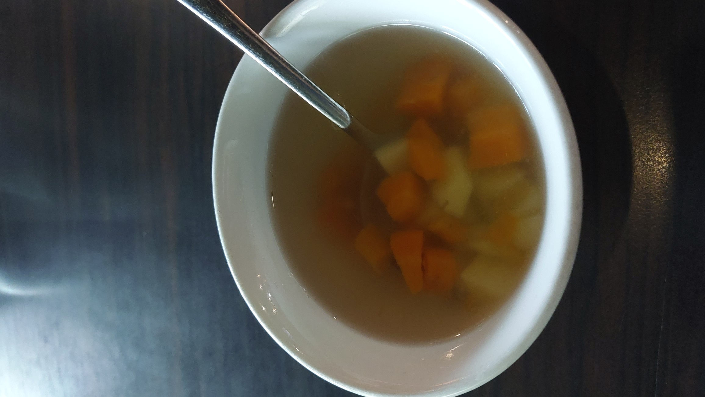 Vegetable clear soup