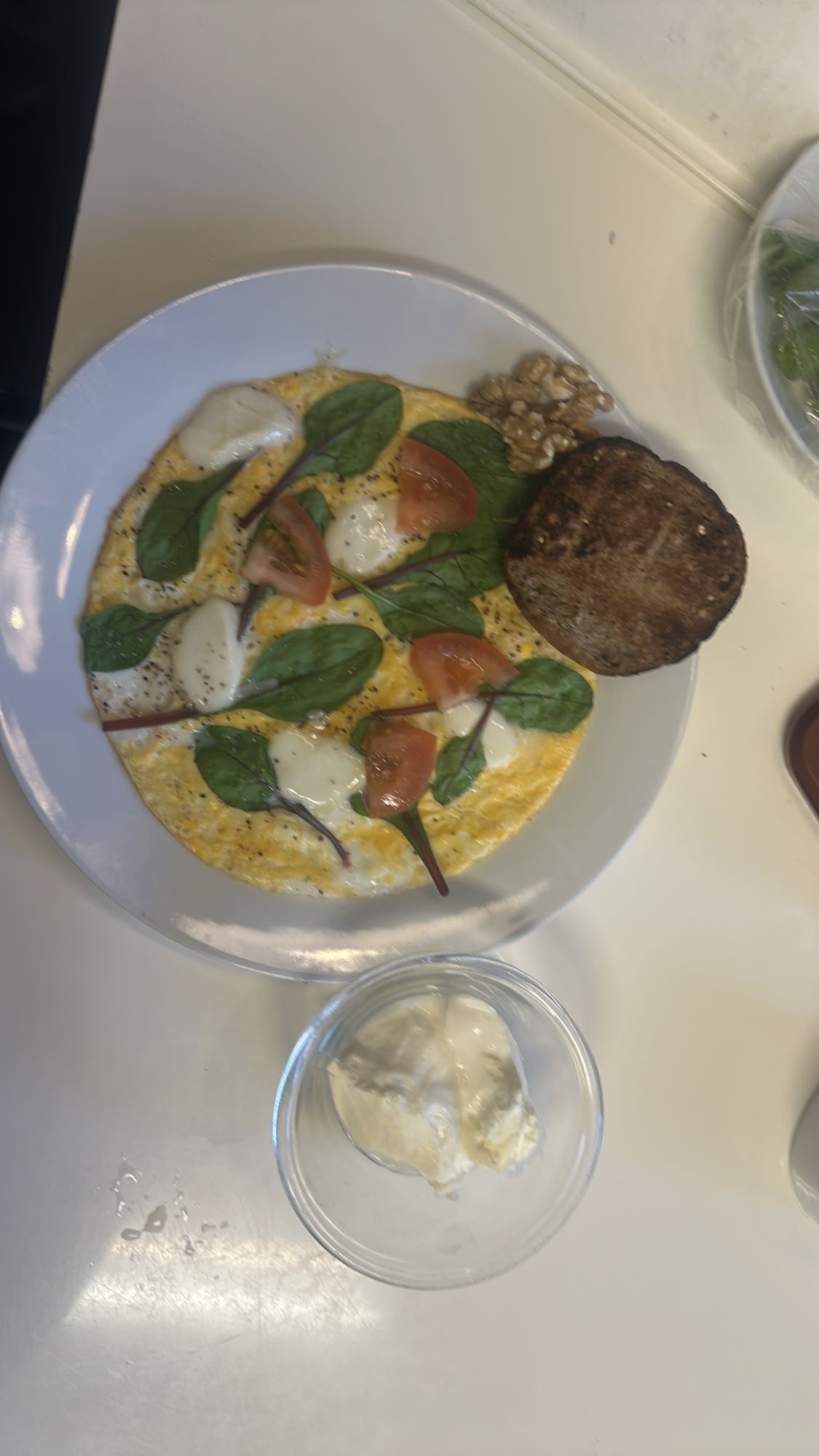 Omelett med grönsaker