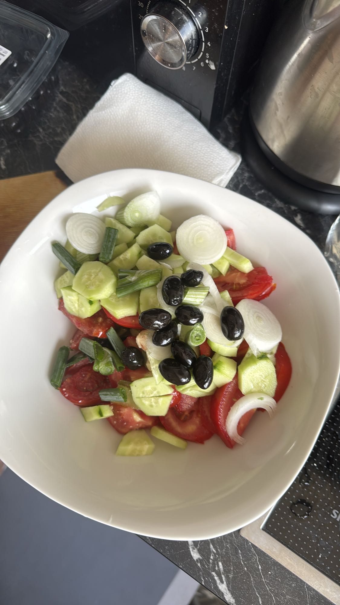 Salată de legume proaspete