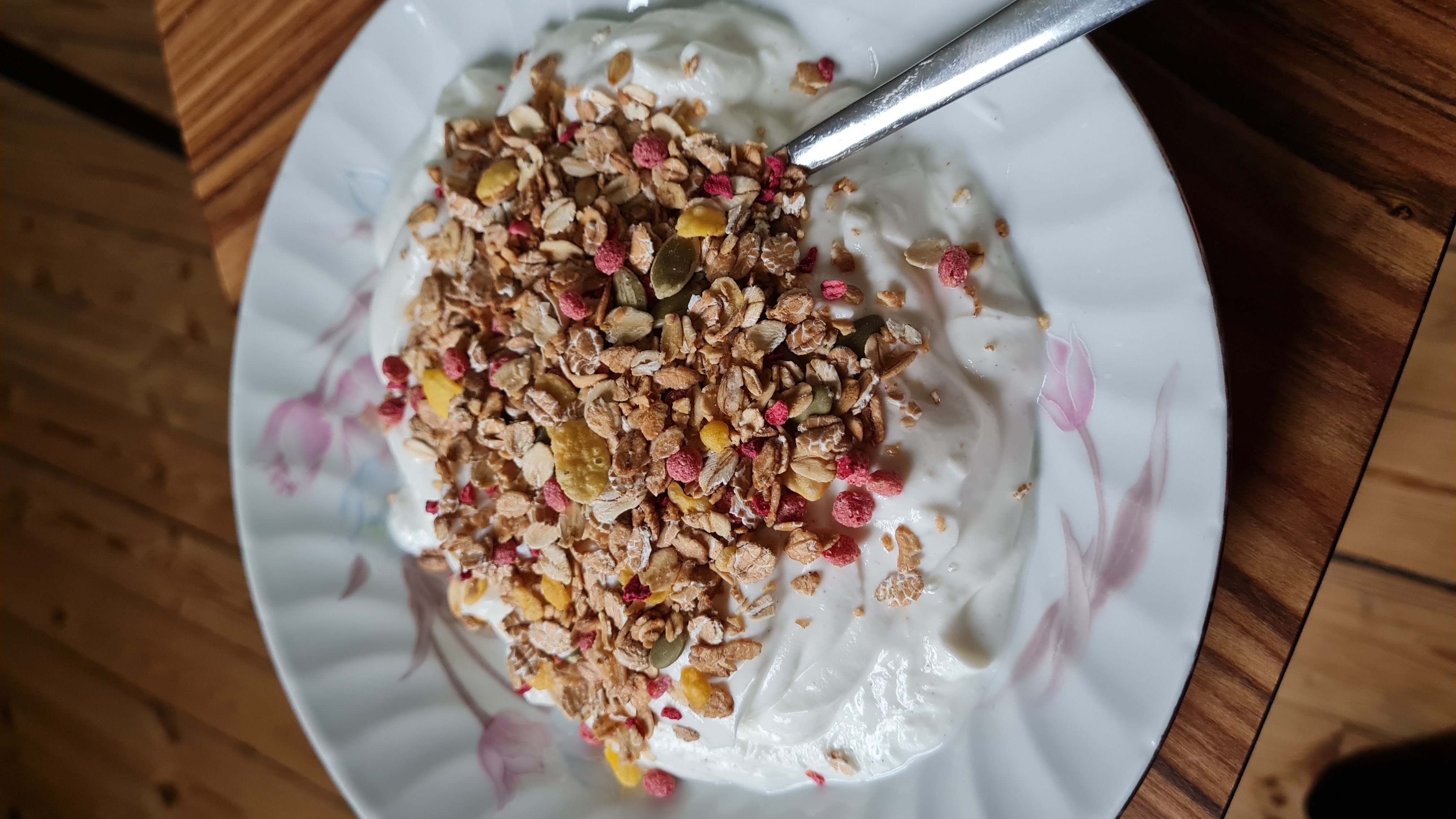 Vanilla quark with muesli