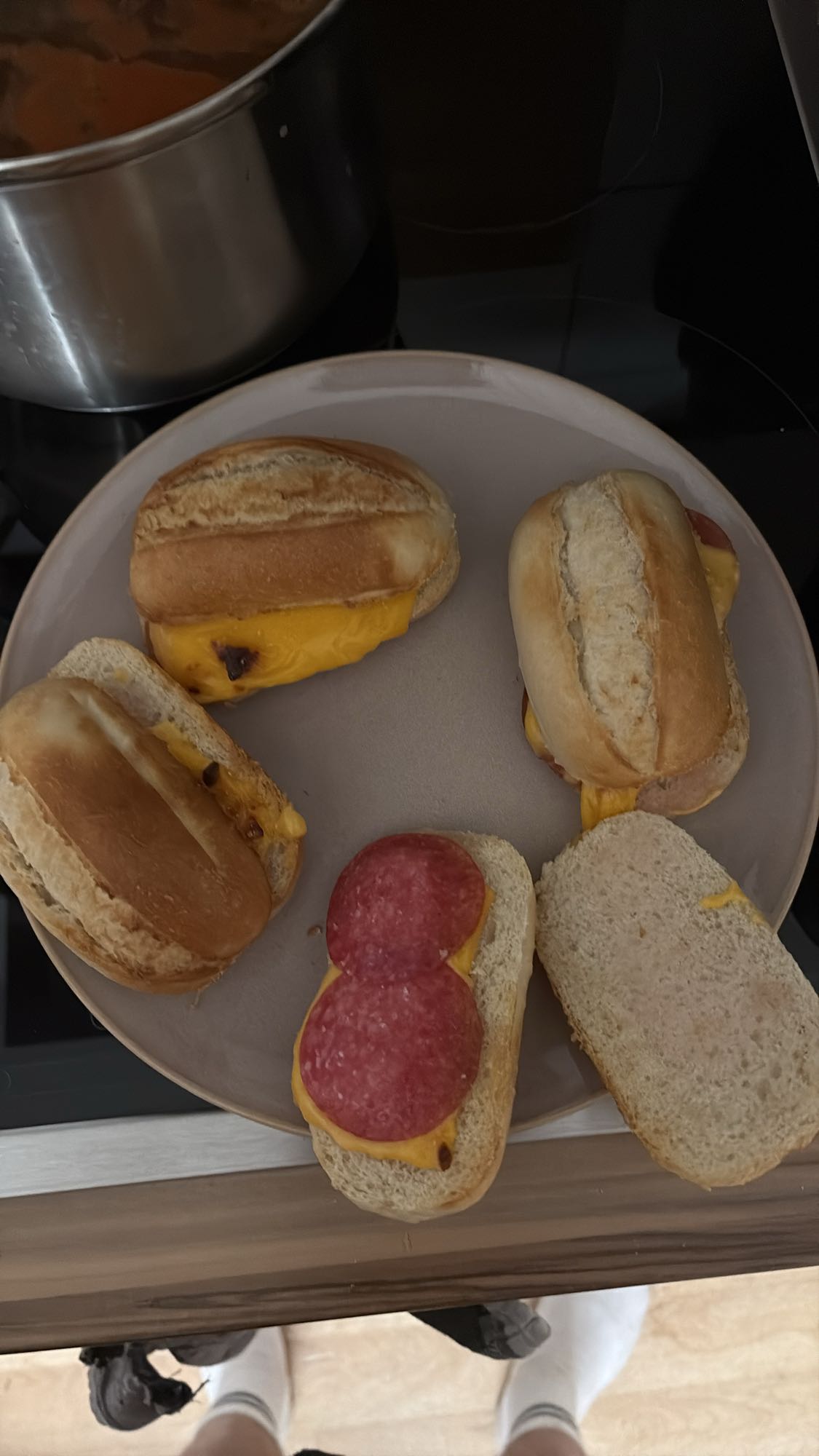 Mini Käse-Salami Brötchen