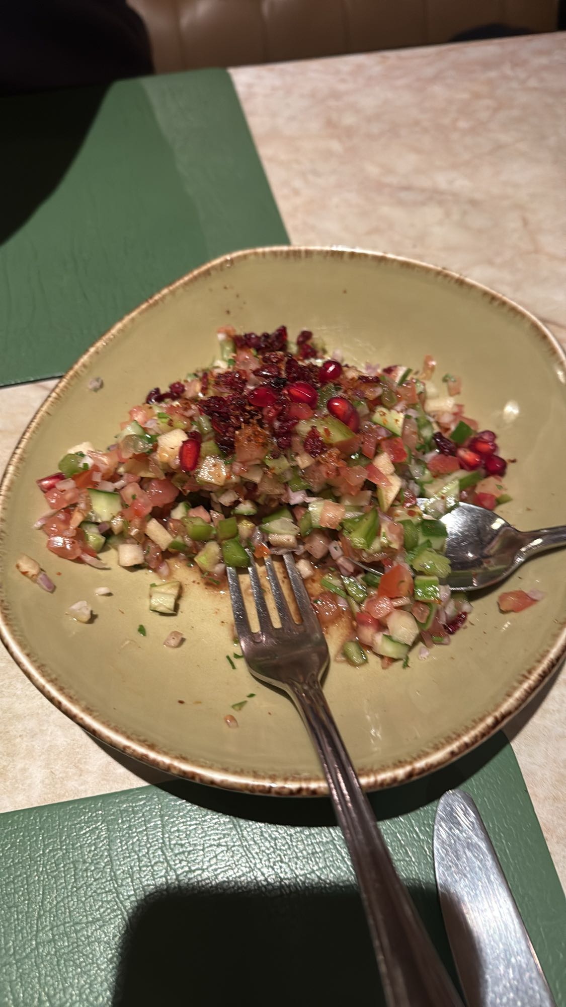 سلطة شرقية بالرمان