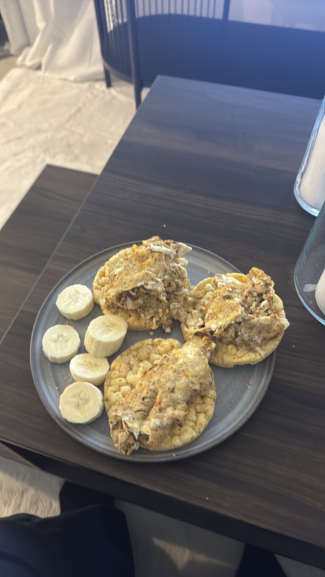 Riskakor med ägg och banan