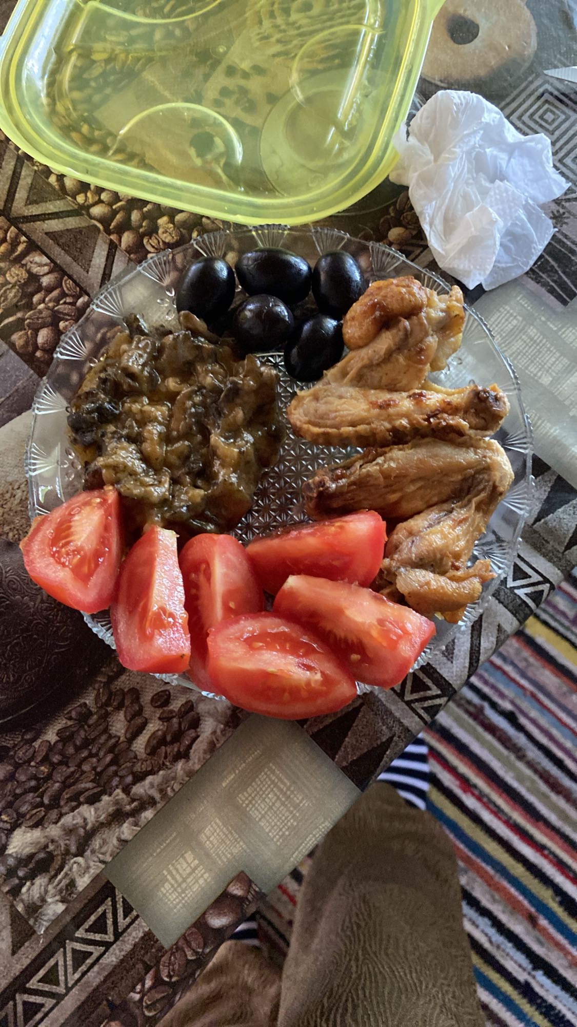 Pui cu legume și măsline