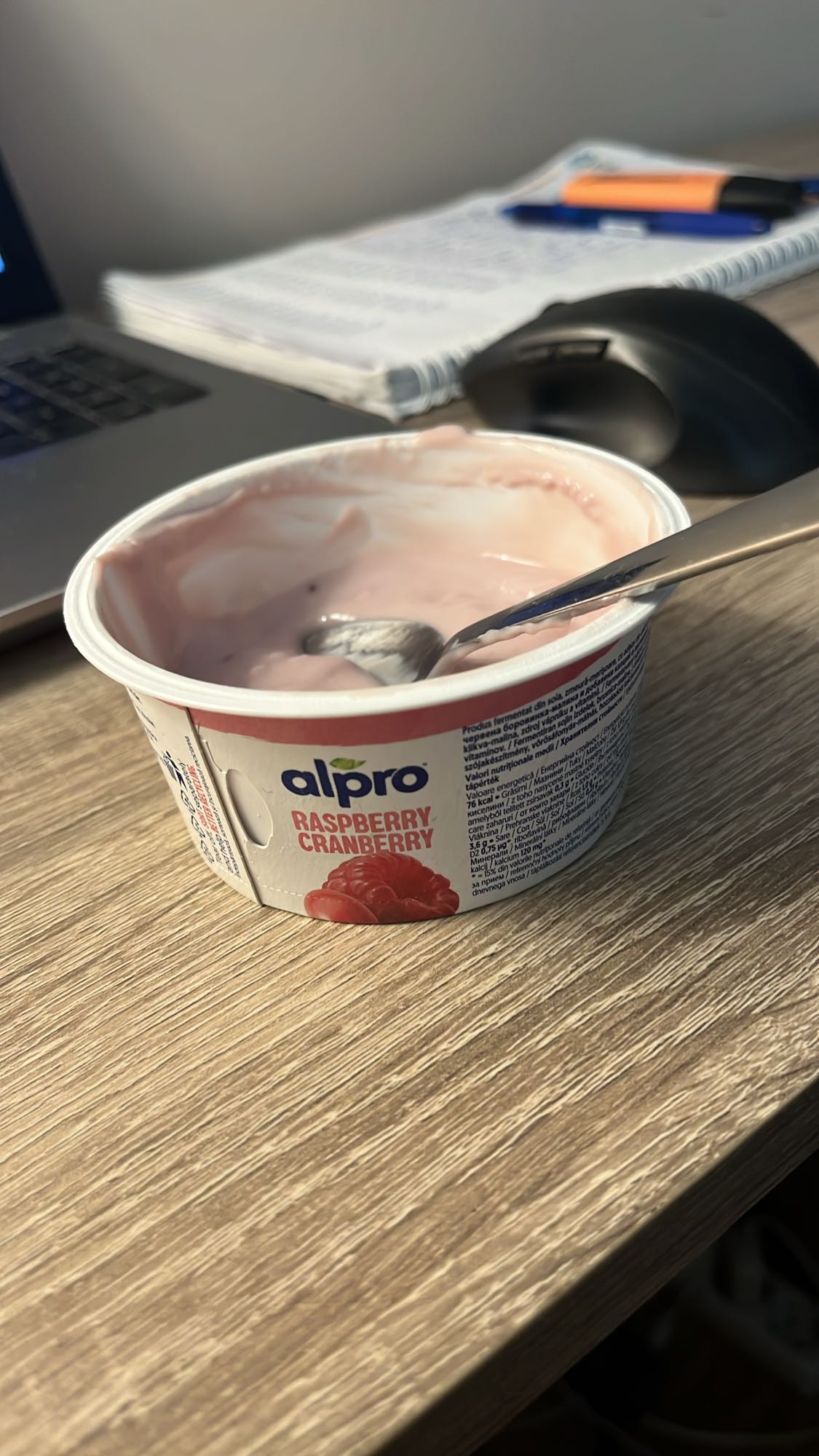 iaurt zmeură-merișor