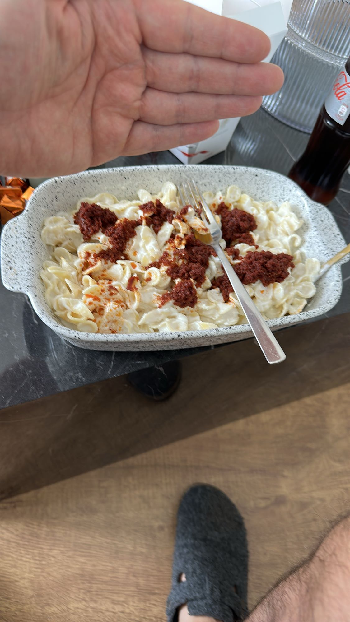 Kremalı makarna ve sucuk