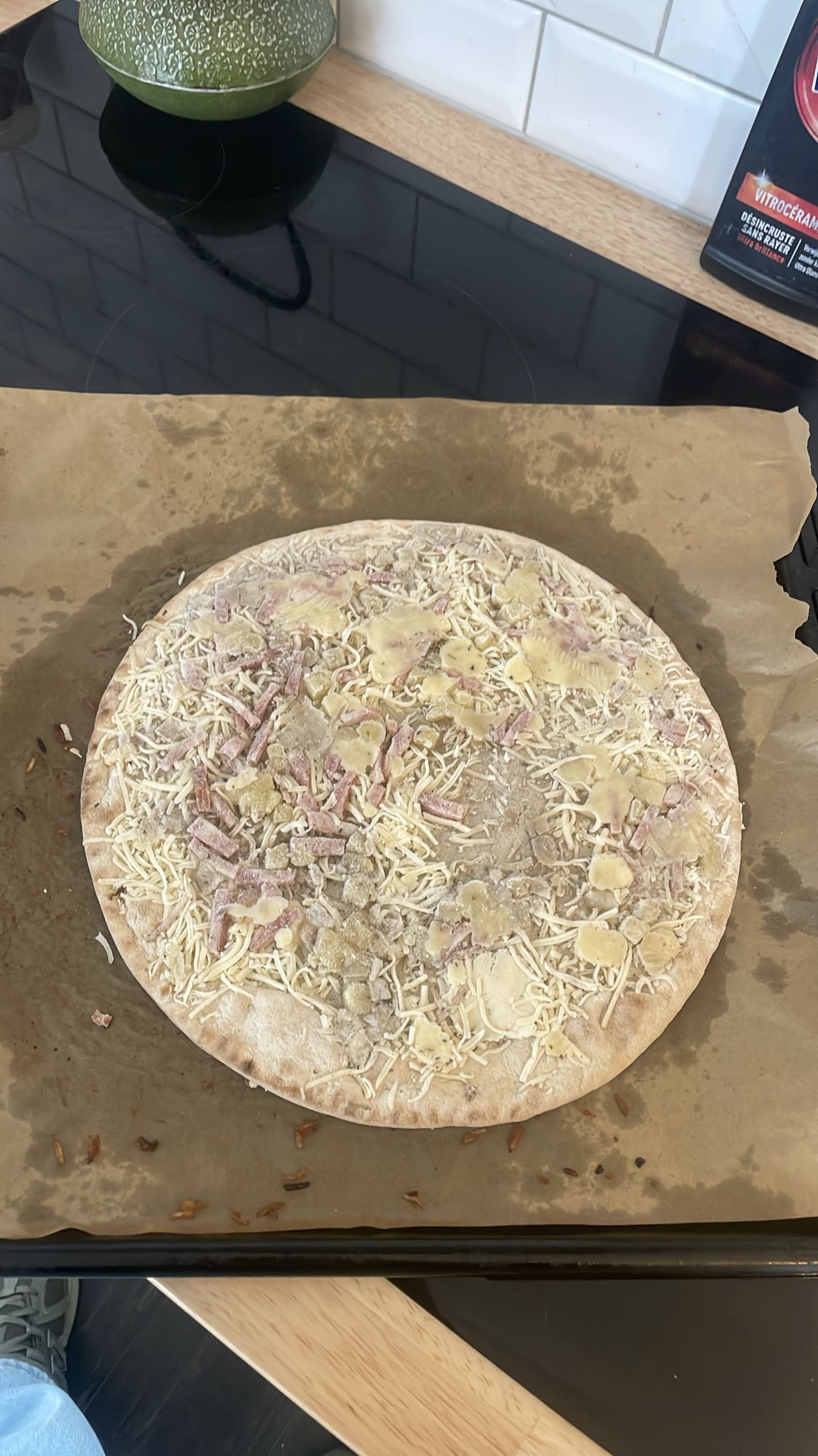 Pizza surgelée fromage jambon