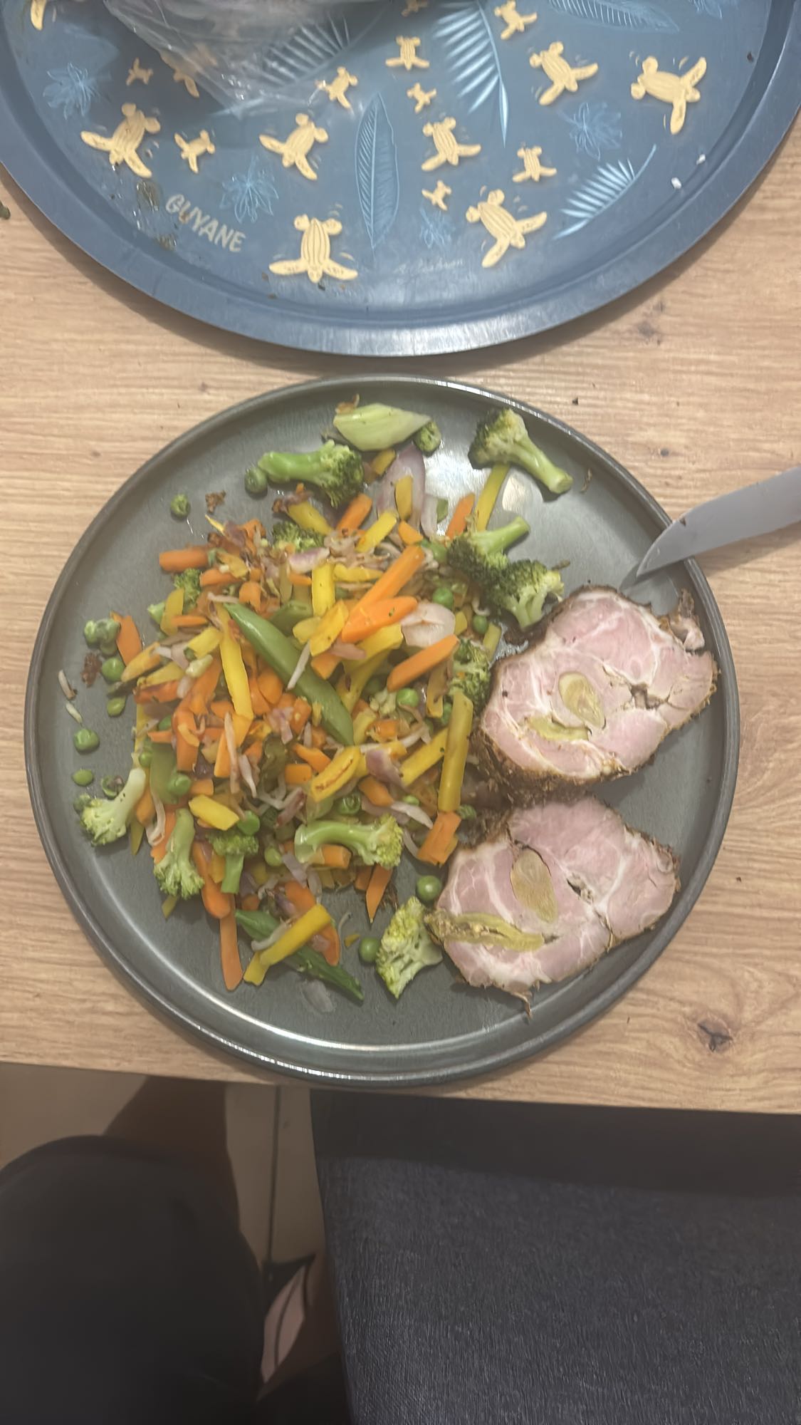 Légumes et rôti de porc