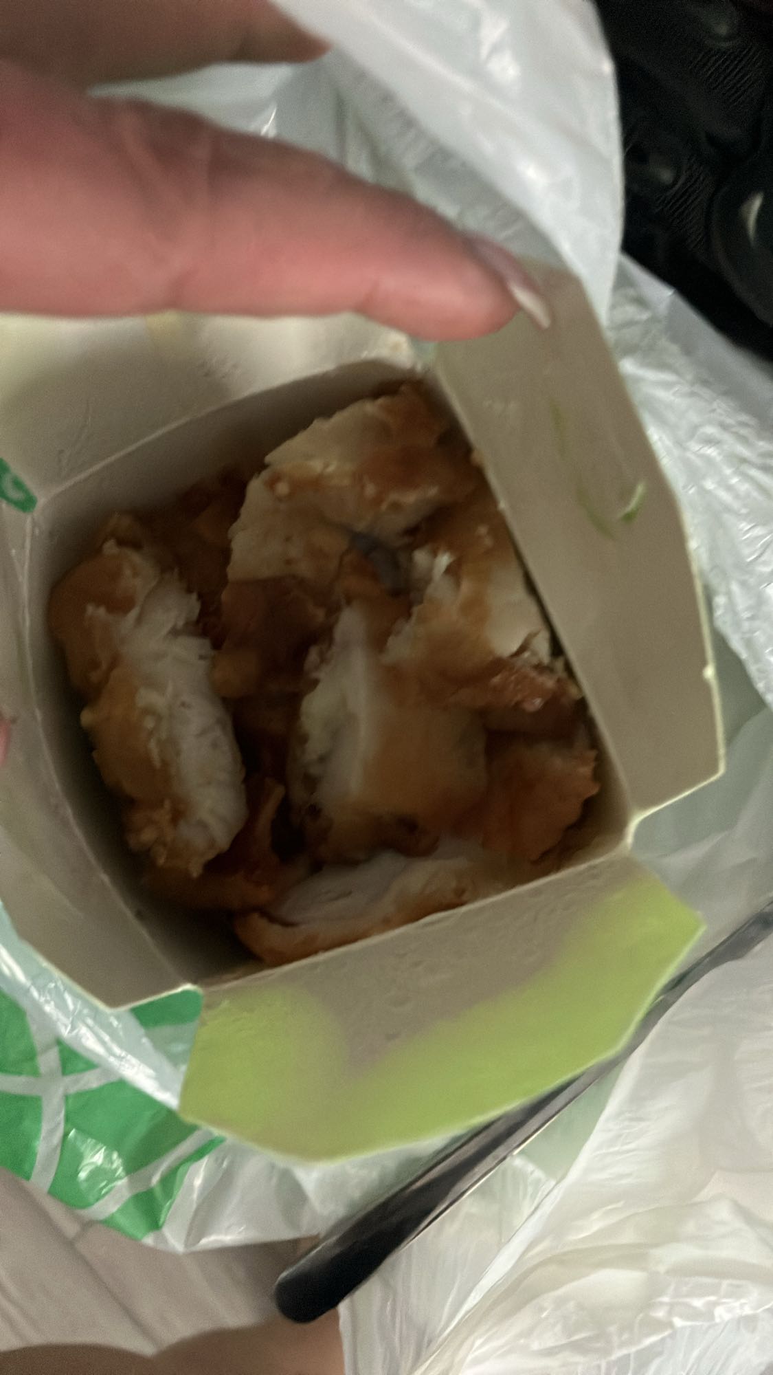 smażony kurczak w pudełku