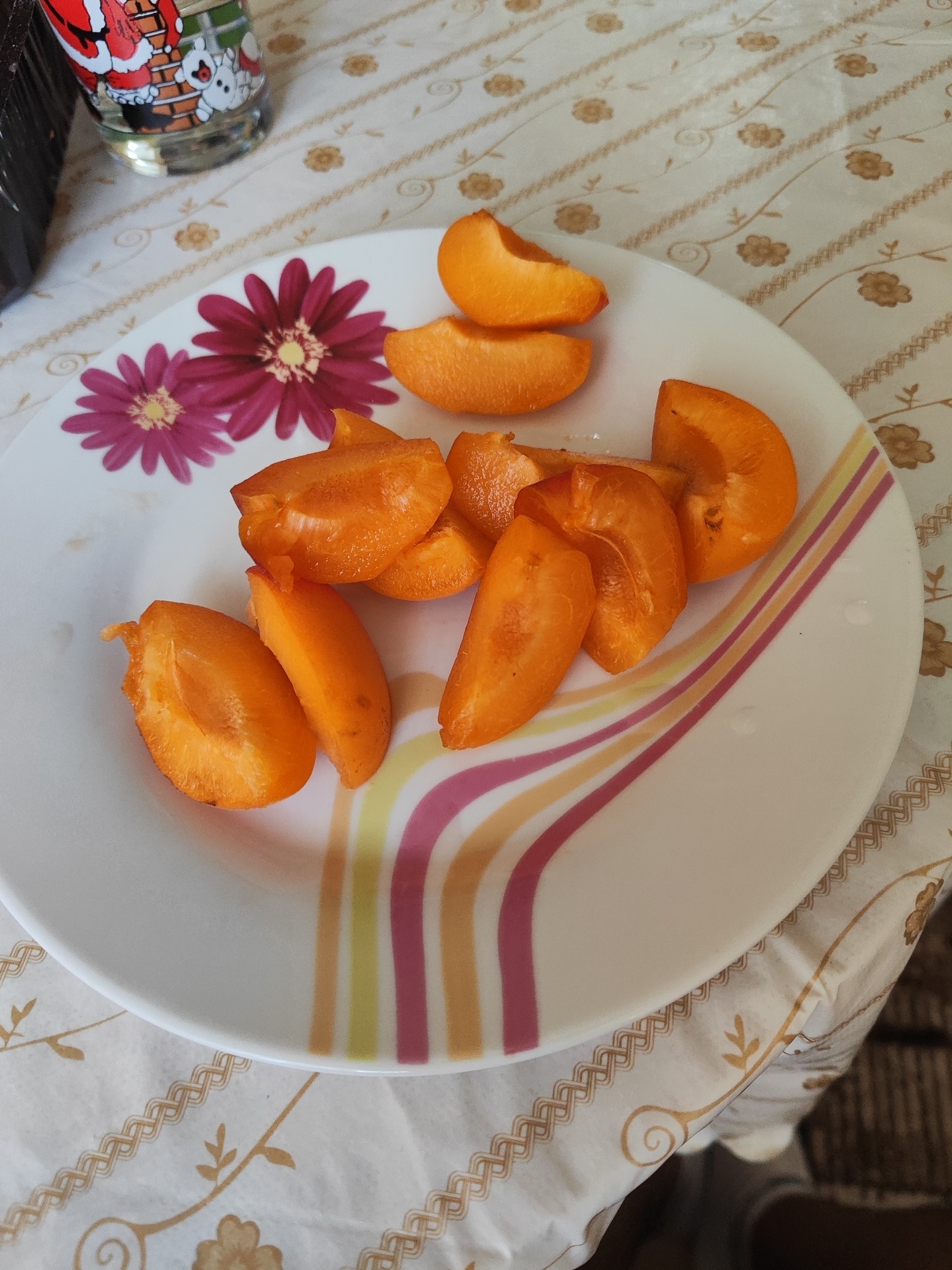 Sliced Apricots