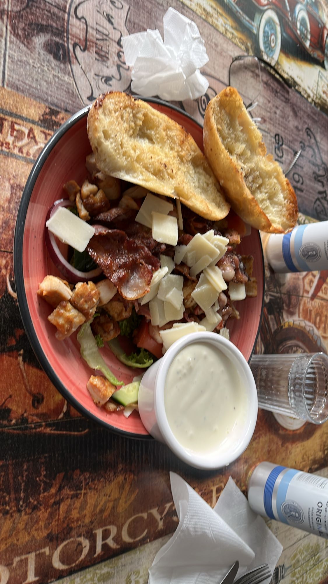 Kycklingsallad med bacon