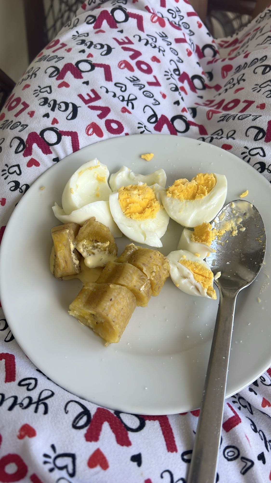 Huevos con plátano