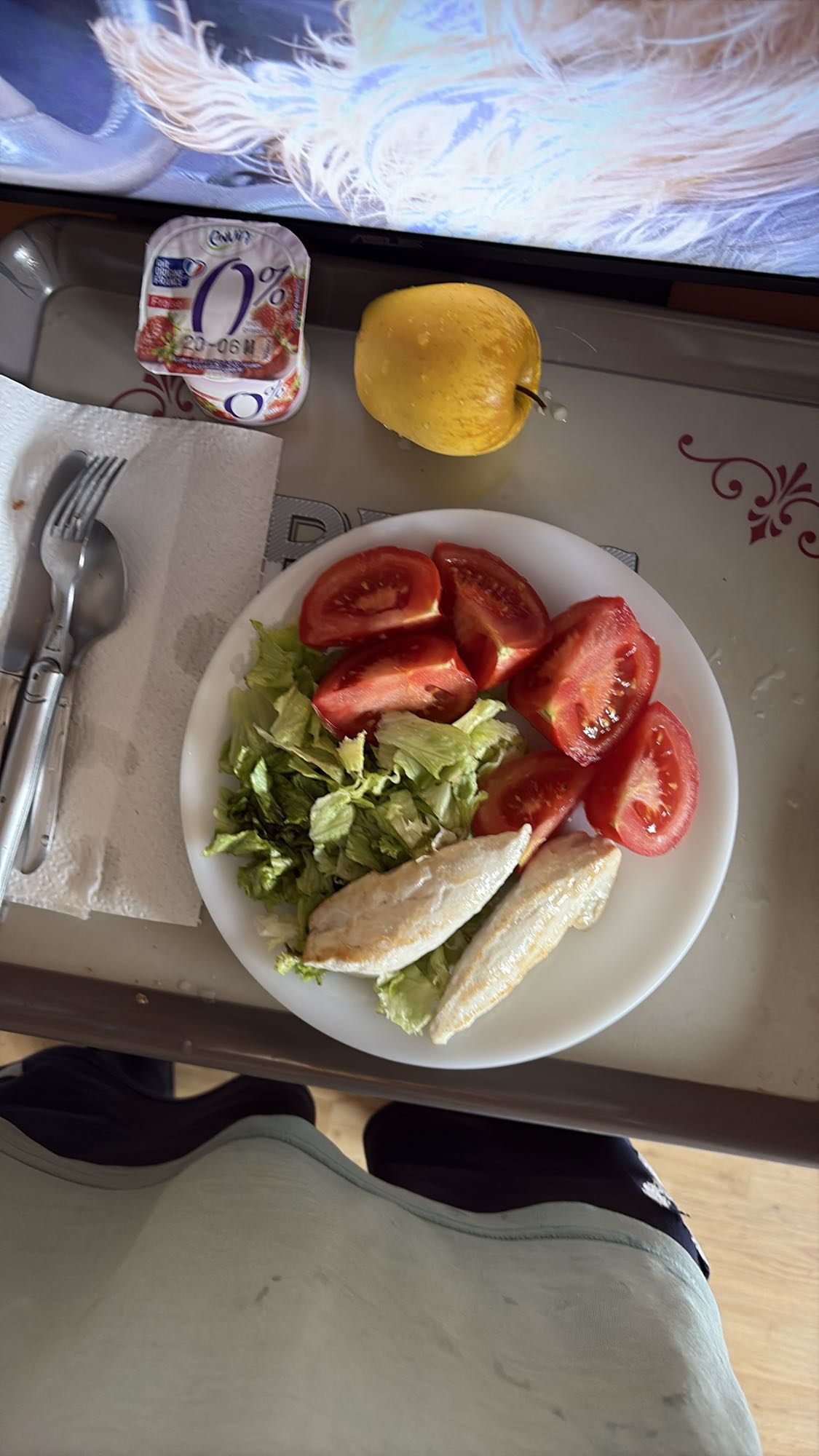 Poulet et salade fraîche