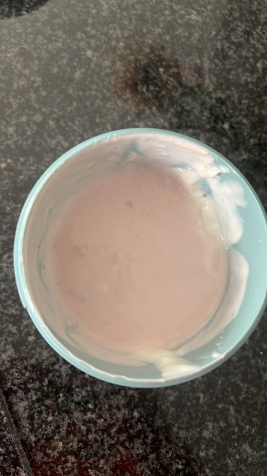 Aardbeienyoghurt kom