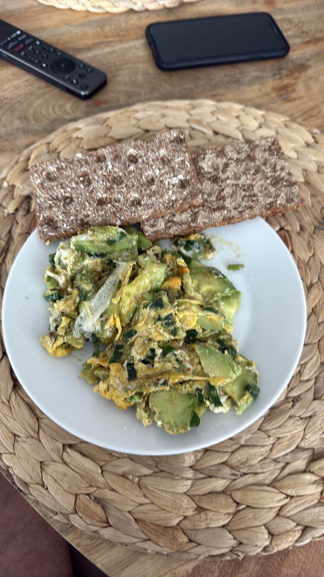 Jajecznica z warzywami