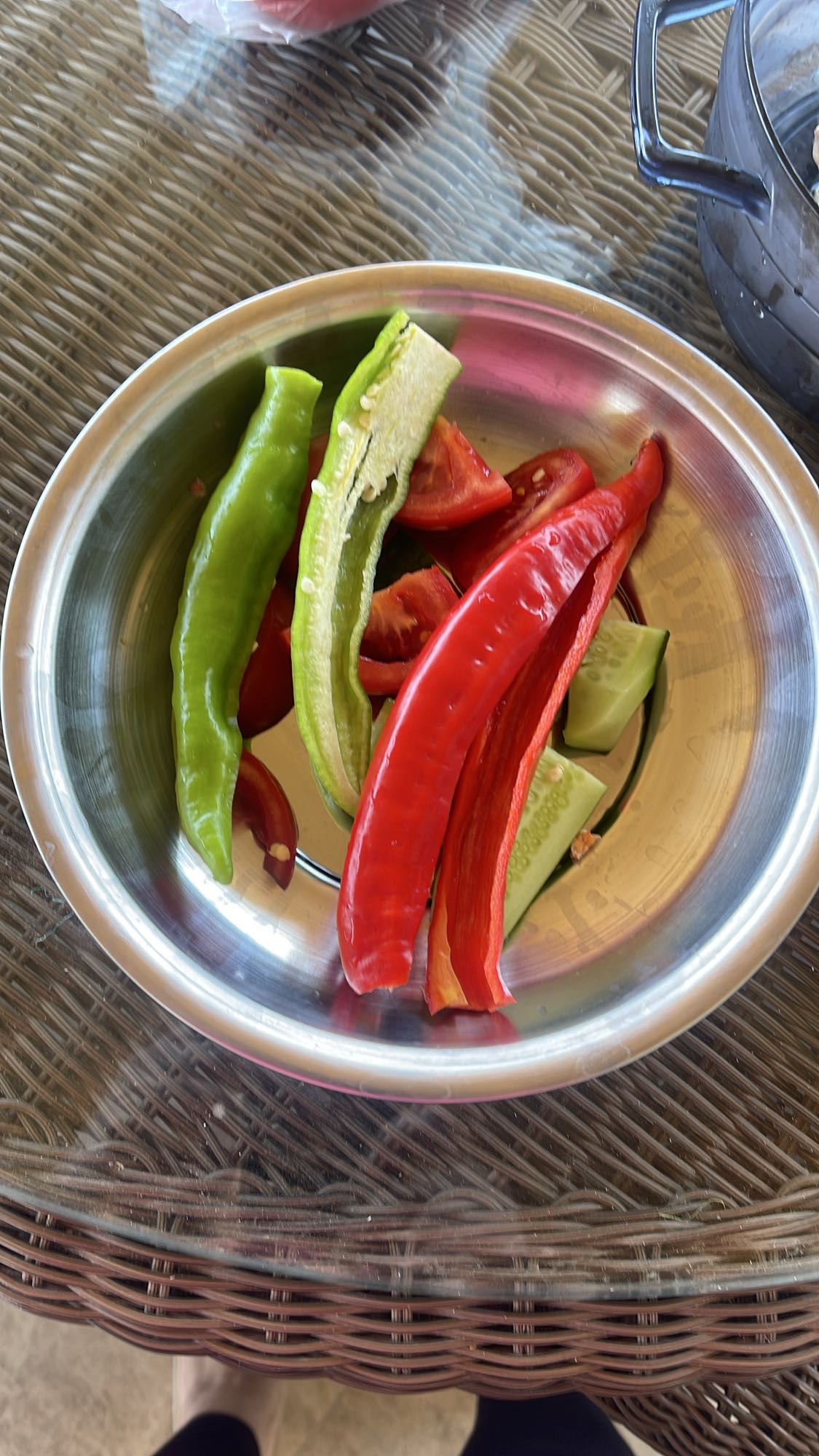 Paprika komkommer salade