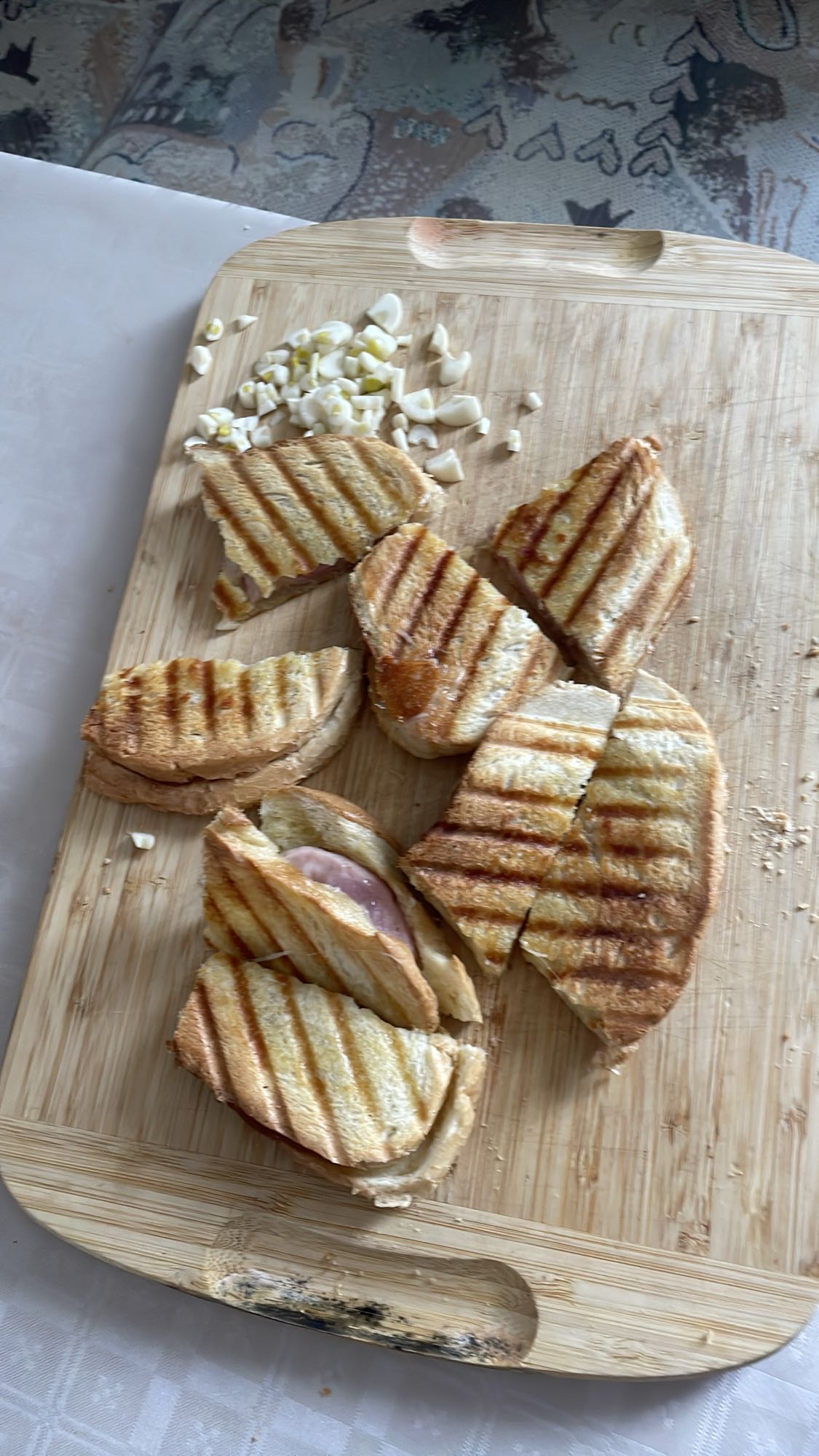 Sandvișuri la grătar