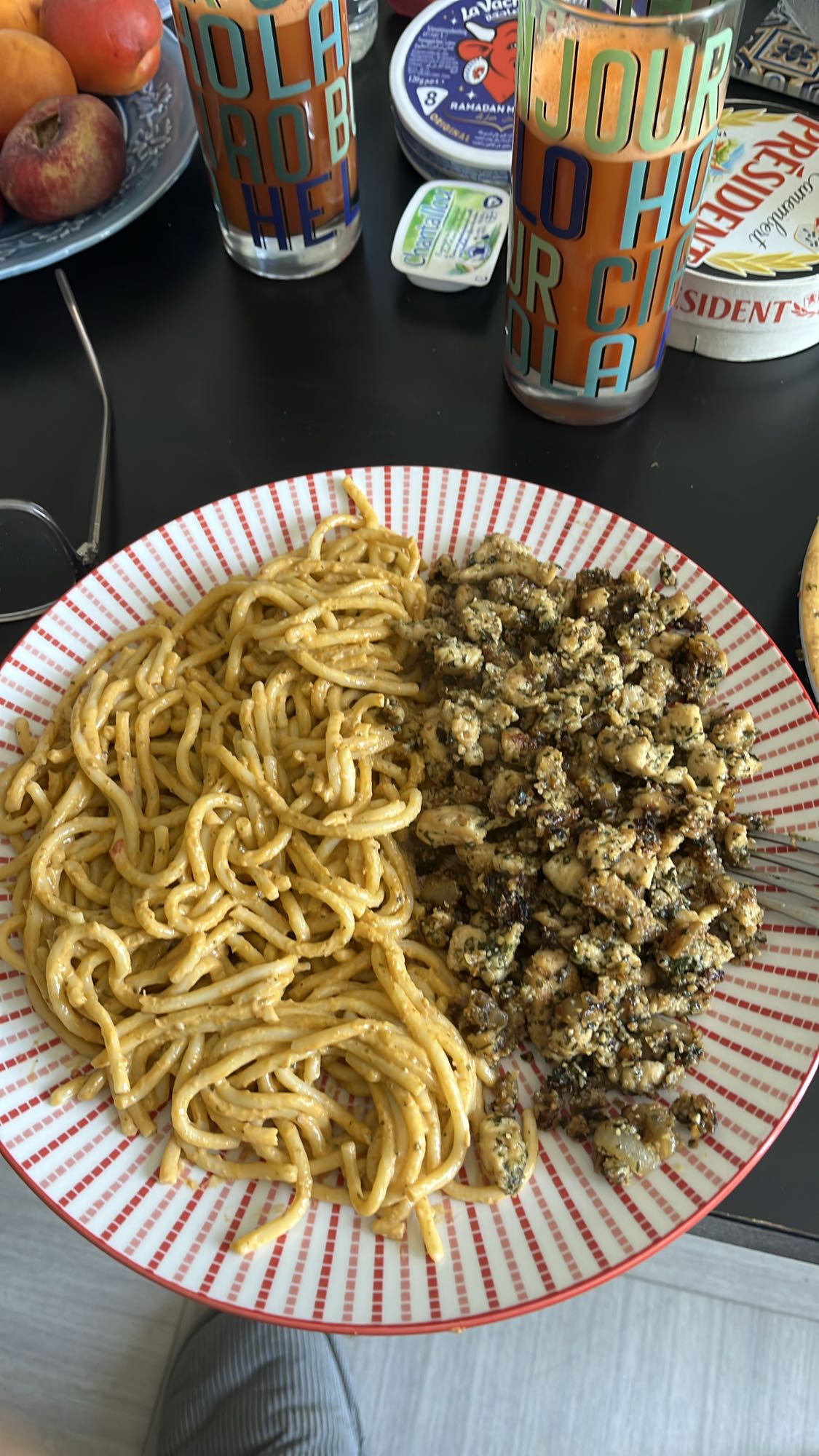 Pâtes et poulet aux herbes
