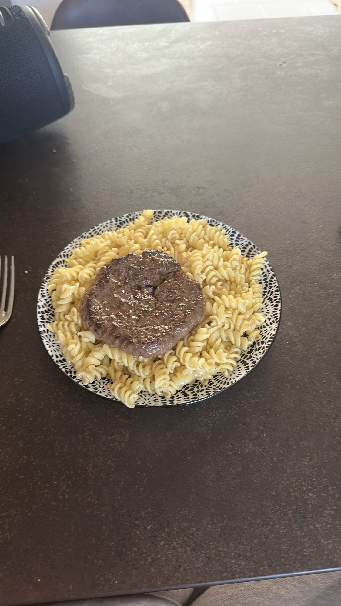 Pâtes et steak haché