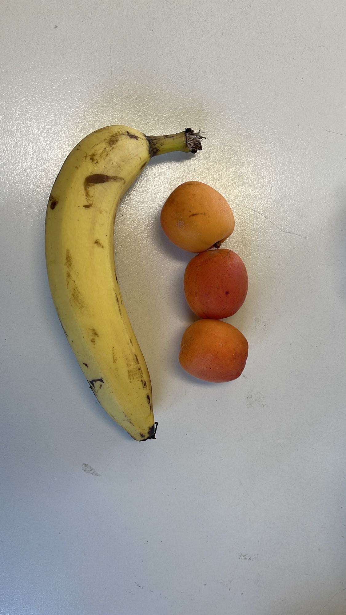 Banaan en abrikozen