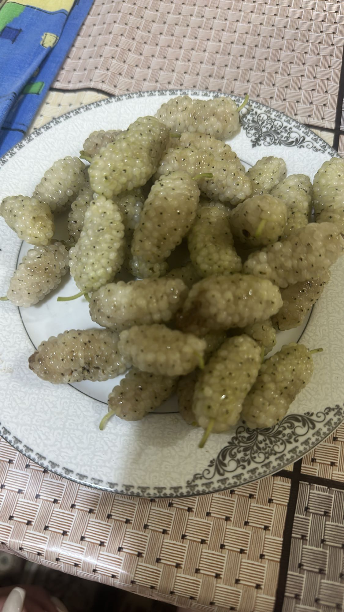 White Mulberries Plate