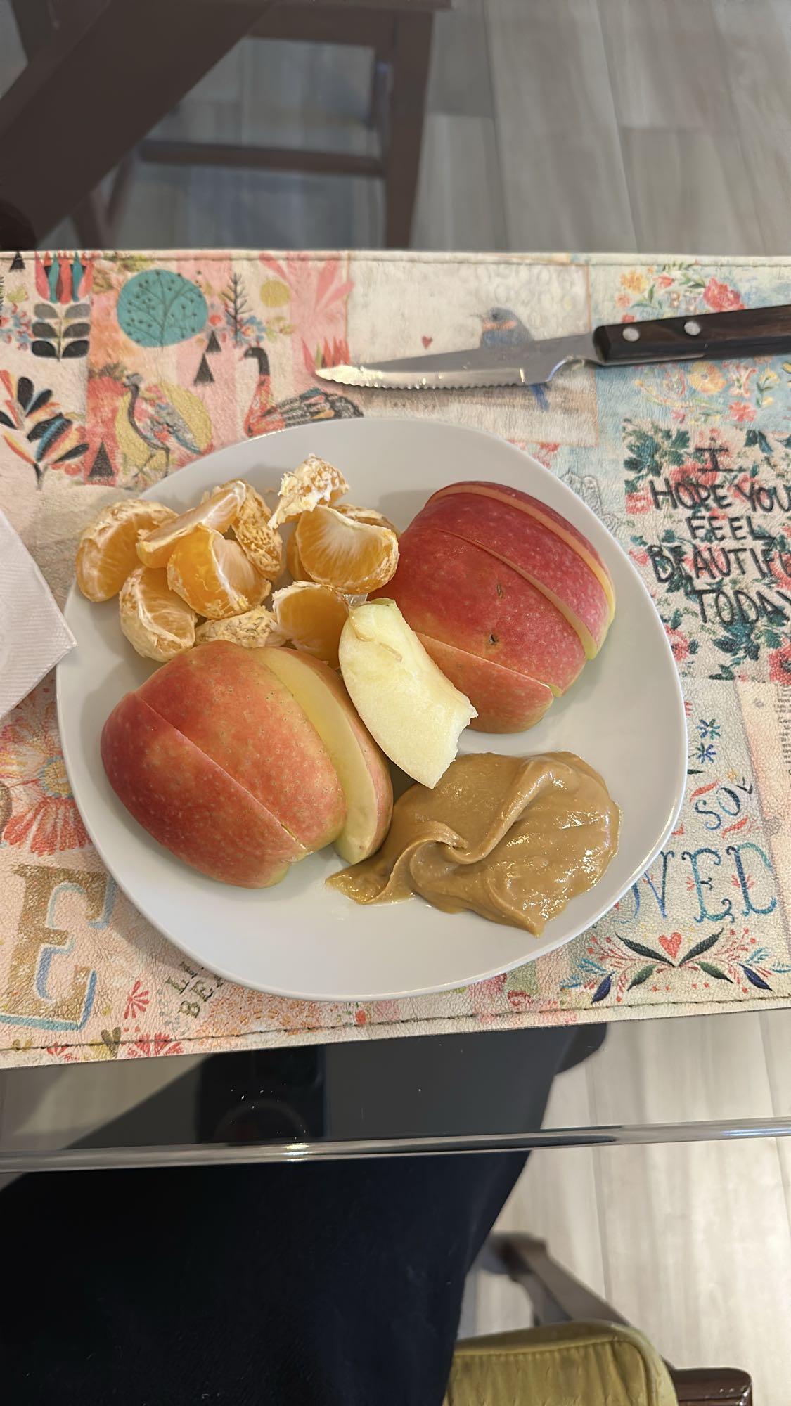 Fruta con crema de cacahuate