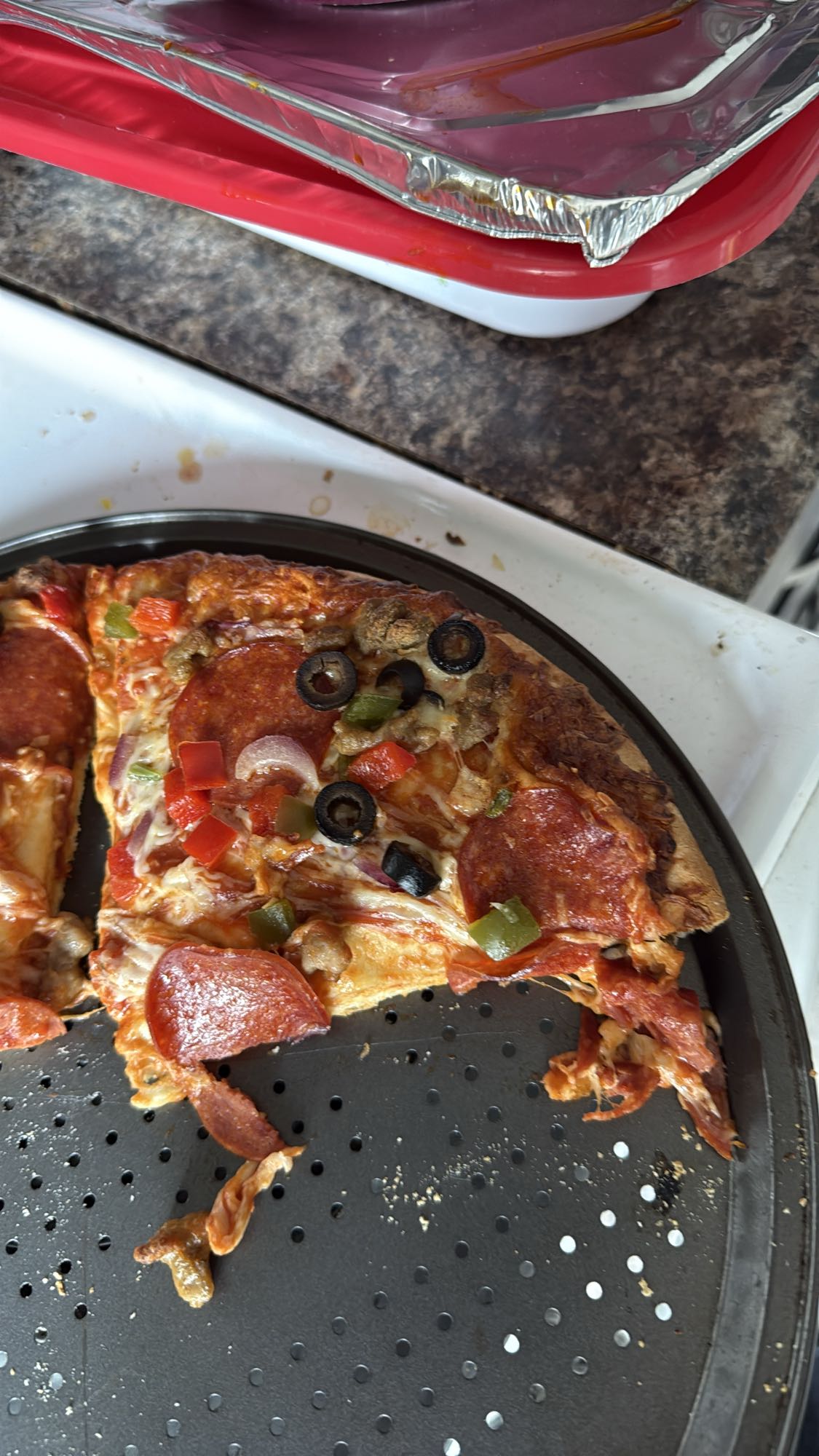 Pizza pepperoni légumes