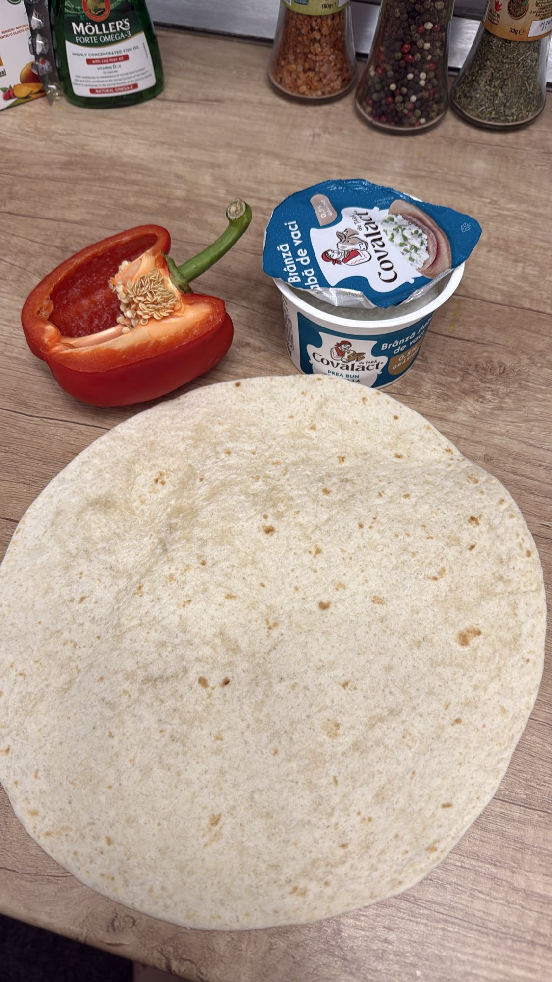 Wrap cu brânză și ardei