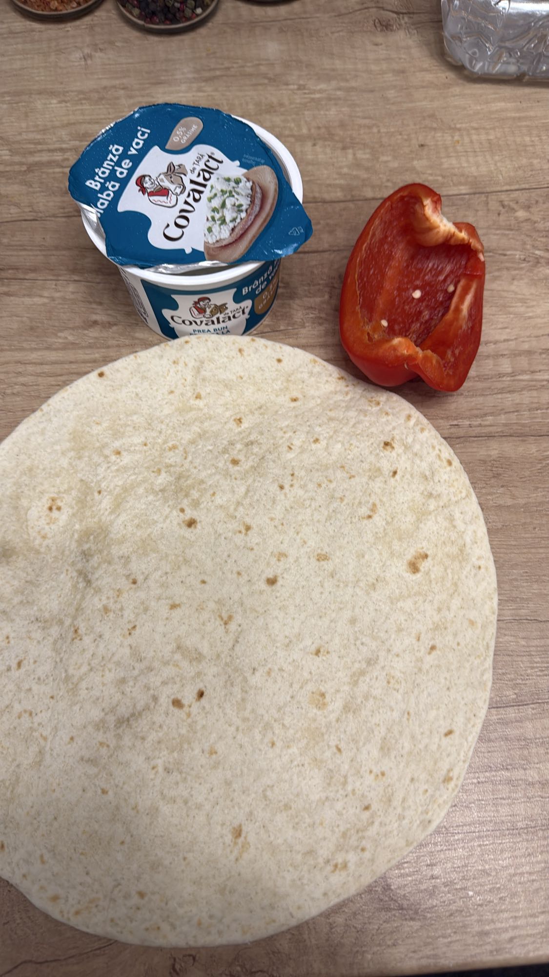 Wrap cu brânză și ardei