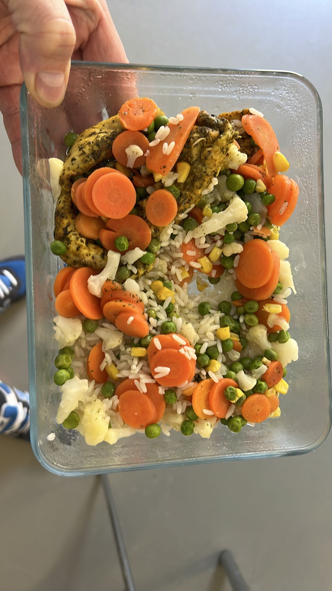 Kurczak z warzywami i ryżem