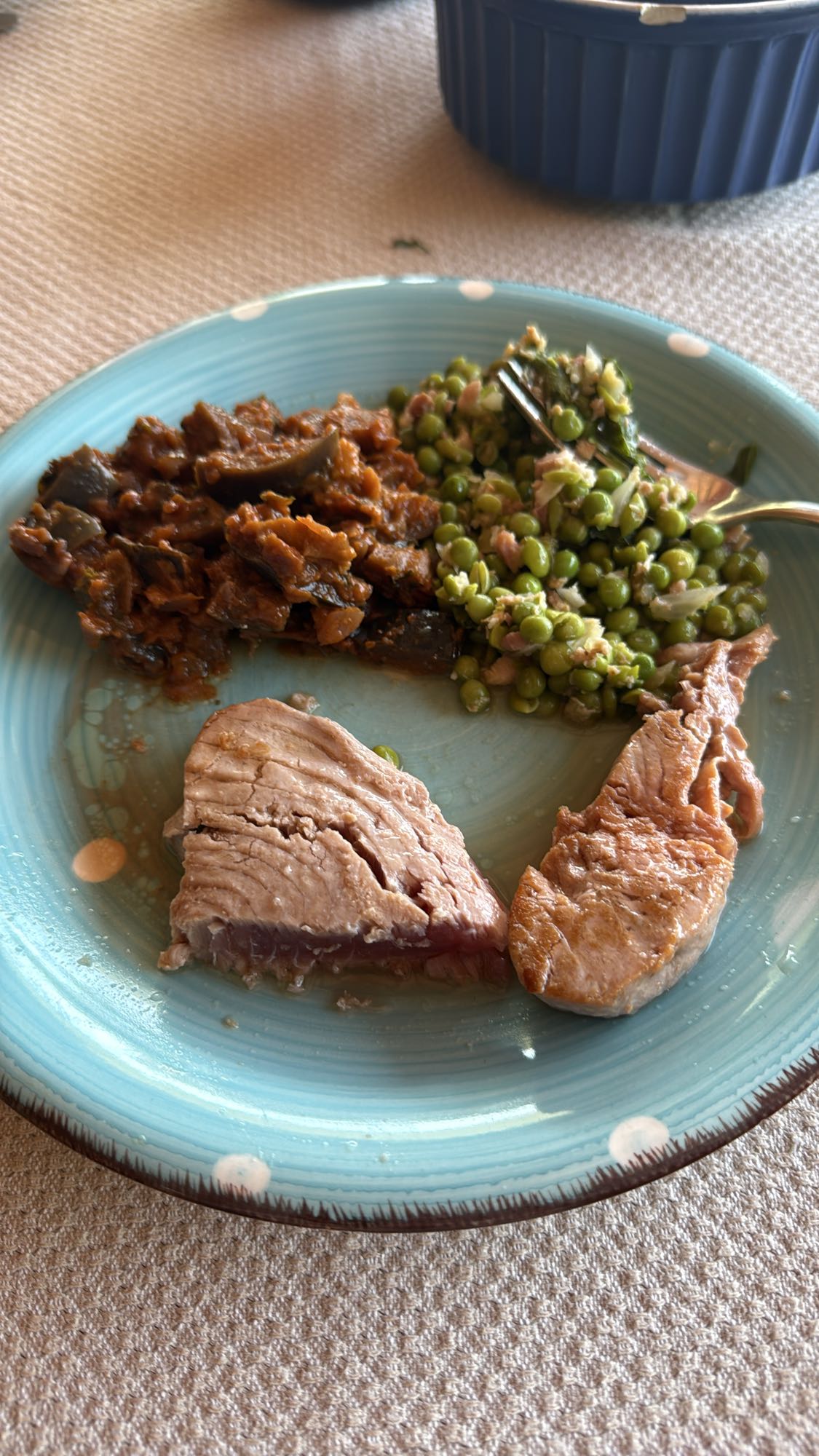 Thon, ratatouille, petits pois